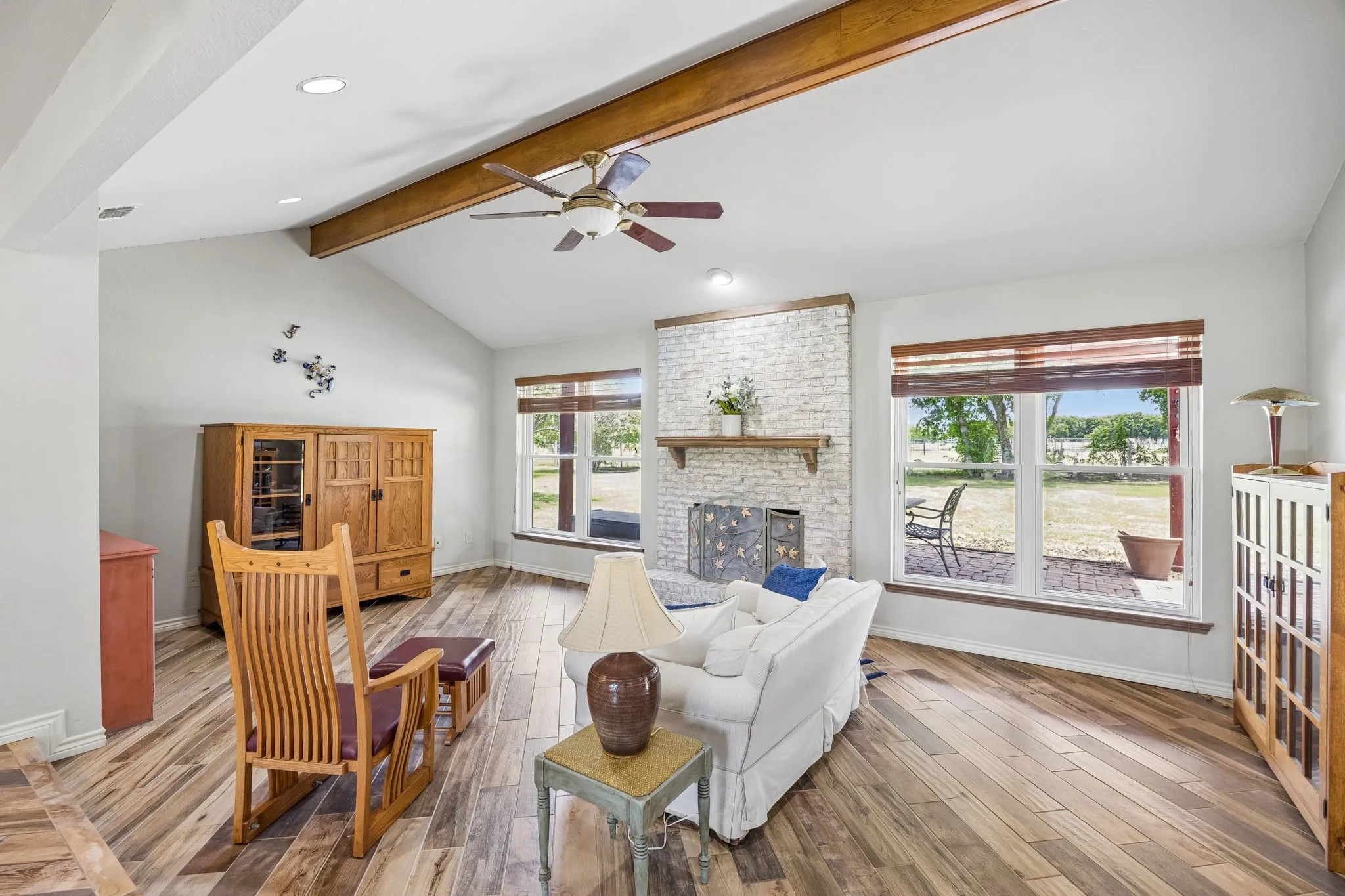 Single Family Residence For Sale in Collin County , 1300 Rock Ridge Road, Lucas, Texas 75002, 3 Bedroom, 3 Bathroom, 2 Garage spaces, 2,556 Sqft, built in 1983, Preowned, mls#21244794, Real Estate Agent in Lucas, Homes For Sale in Collin county, Homes For Sale in Lucas, Realtor in Lucas Texas, Real Estate Brokerage Independent Realty Texas, Luminita Cordes Realtor
