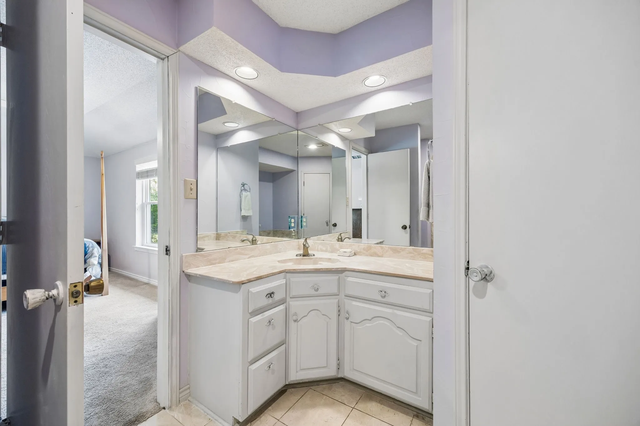 Primary Ensuite Bath