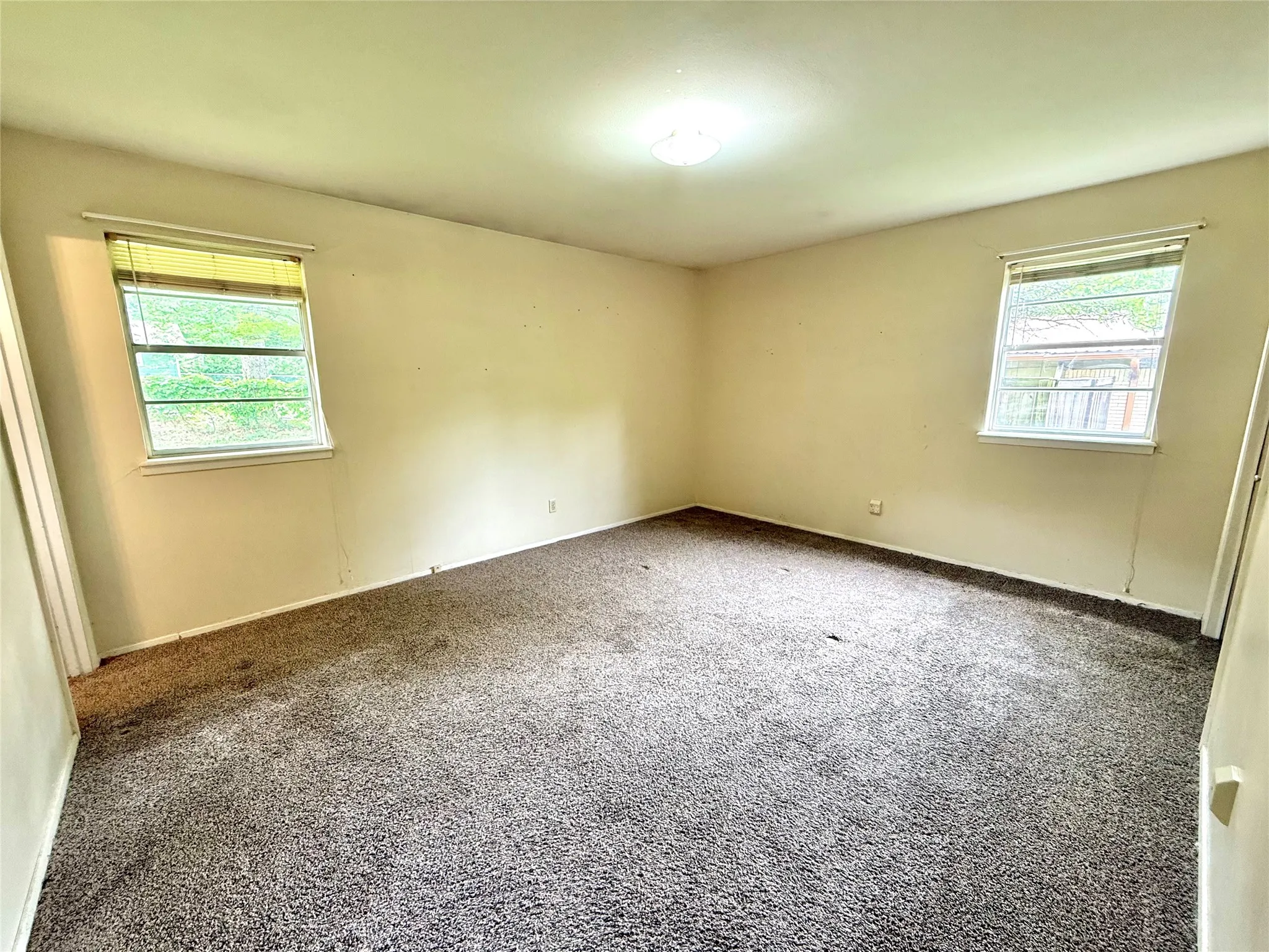 Single Family Residence For Sale in Van Zandt County , 1354 Shady Lane, Canton, Texas 75103, 3 Bedroom, 2 Bathroom, Garage spaces, 1,666 Sqft, built in 1973, Price $169,000, mls#21245816, Real Estate Agent in Canton, Homes For Sale in Van Zandt county, Homes For Sale in Canton, Realtor in Canton Texas, Real Estate Brokerage Independent Realty Texas, Luminita Cordes Realtor