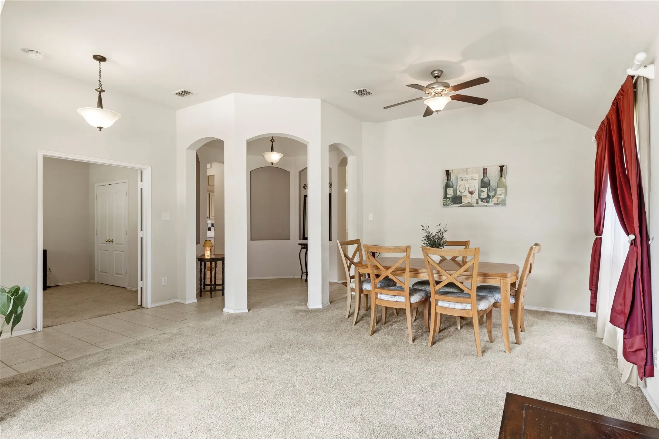 Single Family Residence For Sale in Denton County , 3724 Ranchman Boulevard, Denton, Texas 76210, 4 Bedroom, 2 Bathroom, 2 Garage spaces, 2,163 Sqft, built in 2000, Preowned, mls#21246102, Real Estate Agent in Denton, Homes For Sale in Denton county, Homes For Sale in Denton, Realtor in Denton Texas, Real Estate Brokerage Independent Realty Texas, Luminita Cordes Realtor