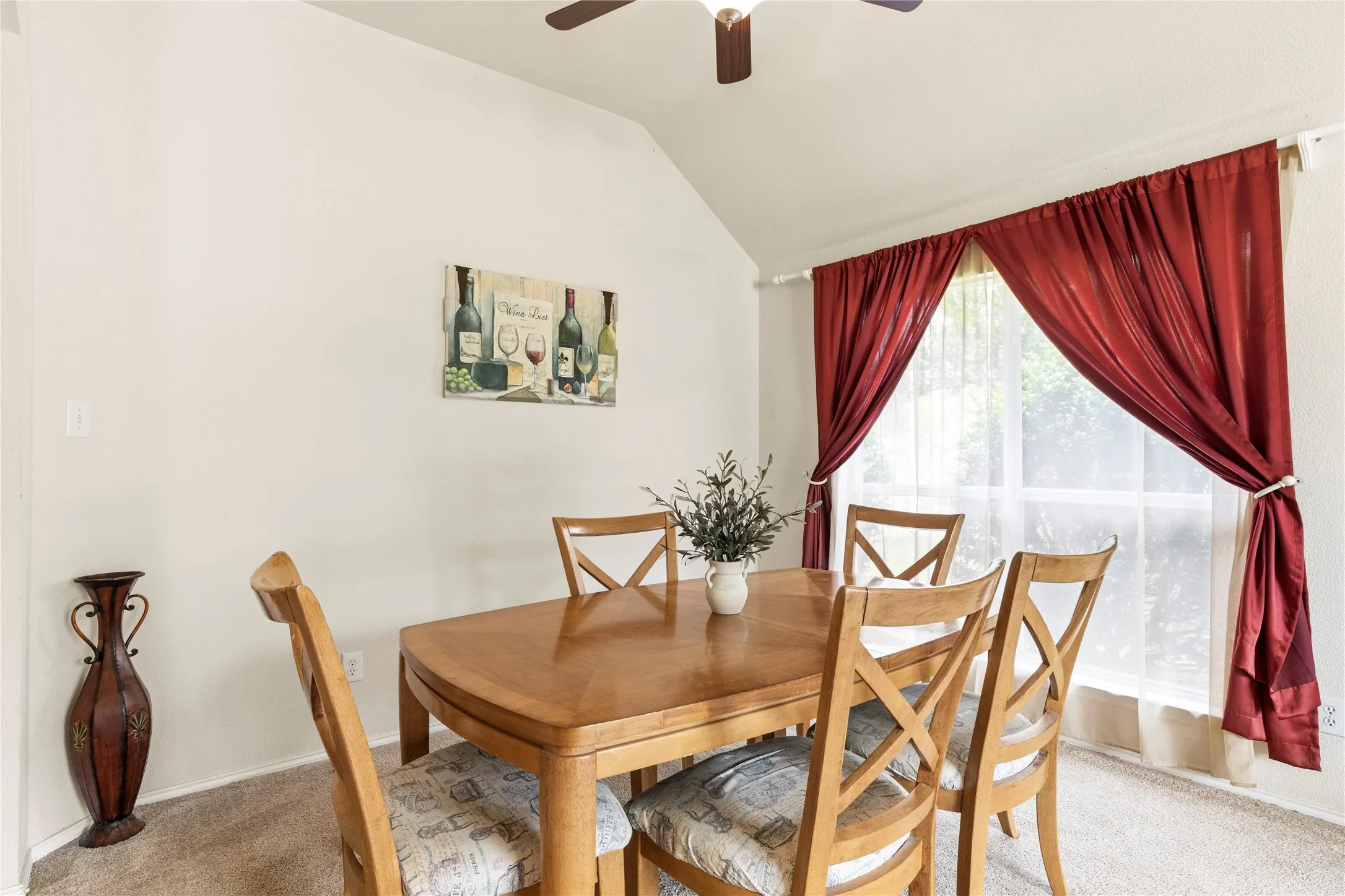 Single Family Residence For Sale in Denton County , 3724 Ranchman Boulevard, Denton, Texas 76210, 4 Bedroom, 2 Bathroom, 2 Garage spaces, 2,163 Sqft, built in 2000, Preowned, mls#21246102, Real Estate Agent in Denton, Homes For Sale in Denton county, Homes For Sale in Denton, Realtor in Denton Texas, Real Estate Brokerage Independent Realty Texas, Luminita Cordes Realtor
