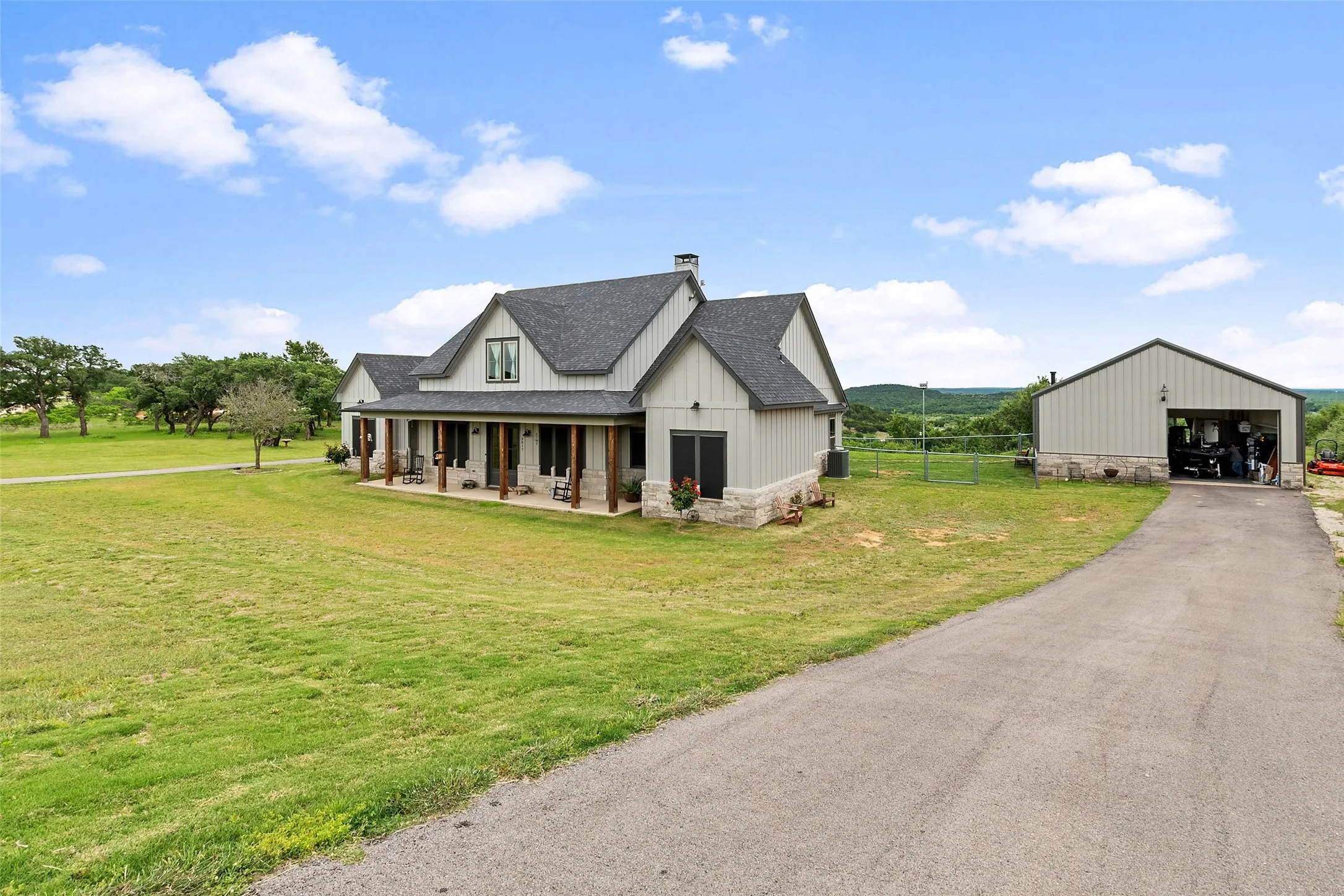 Single Family Residence For Sale in Palo Pinto County , 3017 Shooting Star Court, Graford, Texas 76449, 3 Bedroom, 3 Bathroom, 3 Garage spaces, 2,400 Sqft, built in 2022, Preowned, Price $850,000, mls#21231446, Real Estate Agent in Graford, Homes For Sale in Palo Pinto county, Homes For Sale in Graford, Realtor in Graford Texas, Real Estate Brokerage Independent Realty Texas, Luminita Cordes Realtor