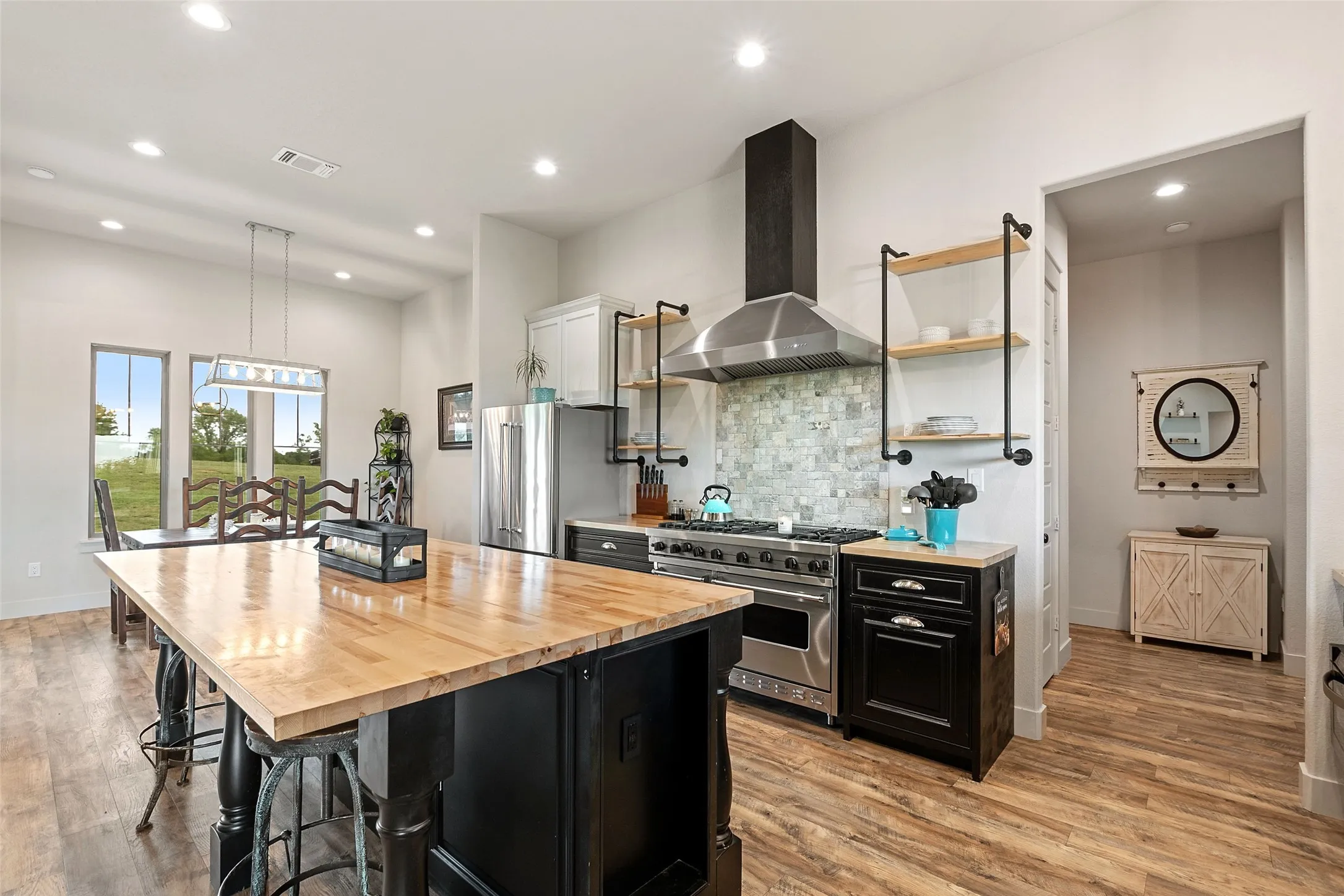 Single Family Residence For Sale in Palo Pinto County , 3017 Shooting Star Court, Graford, Texas 76449, 3 Bedroom, 3 Bathroom, 3 Garage spaces, 2,400 Sqft, built in 2022, Preowned, Price $850,000, mls#21231446, Real Estate Agent in Graford, Homes For Sale in Palo Pinto county, Homes For Sale in Graford, Realtor in Graford Texas, Real Estate Brokerage Independent Realty Texas, Luminita Cordes Realtor