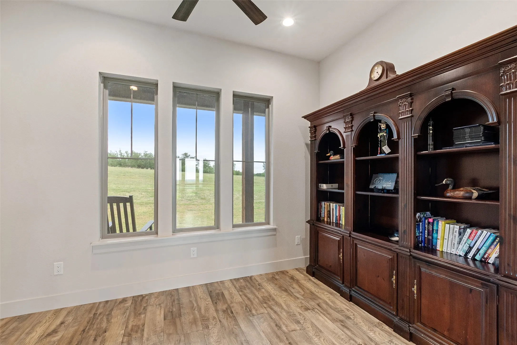 Single Family Residence For Sale in Palo Pinto County , 3017 Shooting Star Court, Graford, Texas 76449, 3 Bedroom, 3 Bathroom, 3 Garage spaces, 2,400 Sqft, built in 2022, Preowned, Price $850,000, mls#21231446, Real Estate Agent in Graford, Homes For Sale in Palo Pinto county, Homes For Sale in Graford, Realtor in Graford Texas, Real Estate Brokerage Independent Realty Texas, Luminita Cordes Realtor