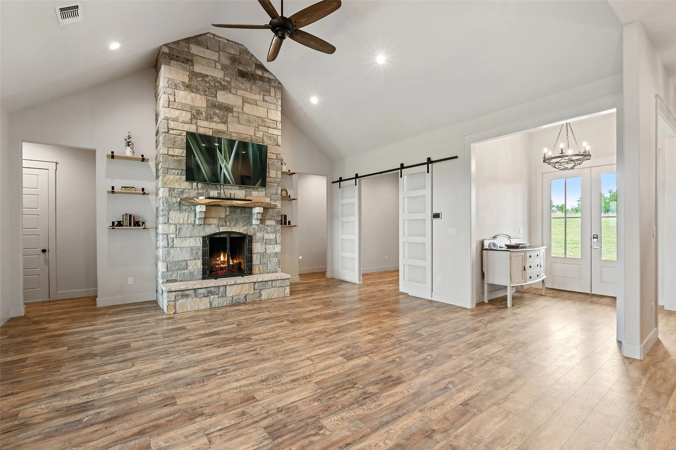 Single Family Residence For Sale in Palo Pinto County , 3017 Shooting Star Court, Graford, Texas 76449, 3 Bedroom, 3 Bathroom, 3 Garage spaces, 2,400 Sqft, built in 2022, Preowned, Price $850,000, mls#21231446, Real Estate Agent in Graford, Homes For Sale in Palo Pinto county, Homes For Sale in Graford, Realtor in Graford Texas, Real Estate Brokerage Independent Realty Texas, Luminita Cordes Realtor