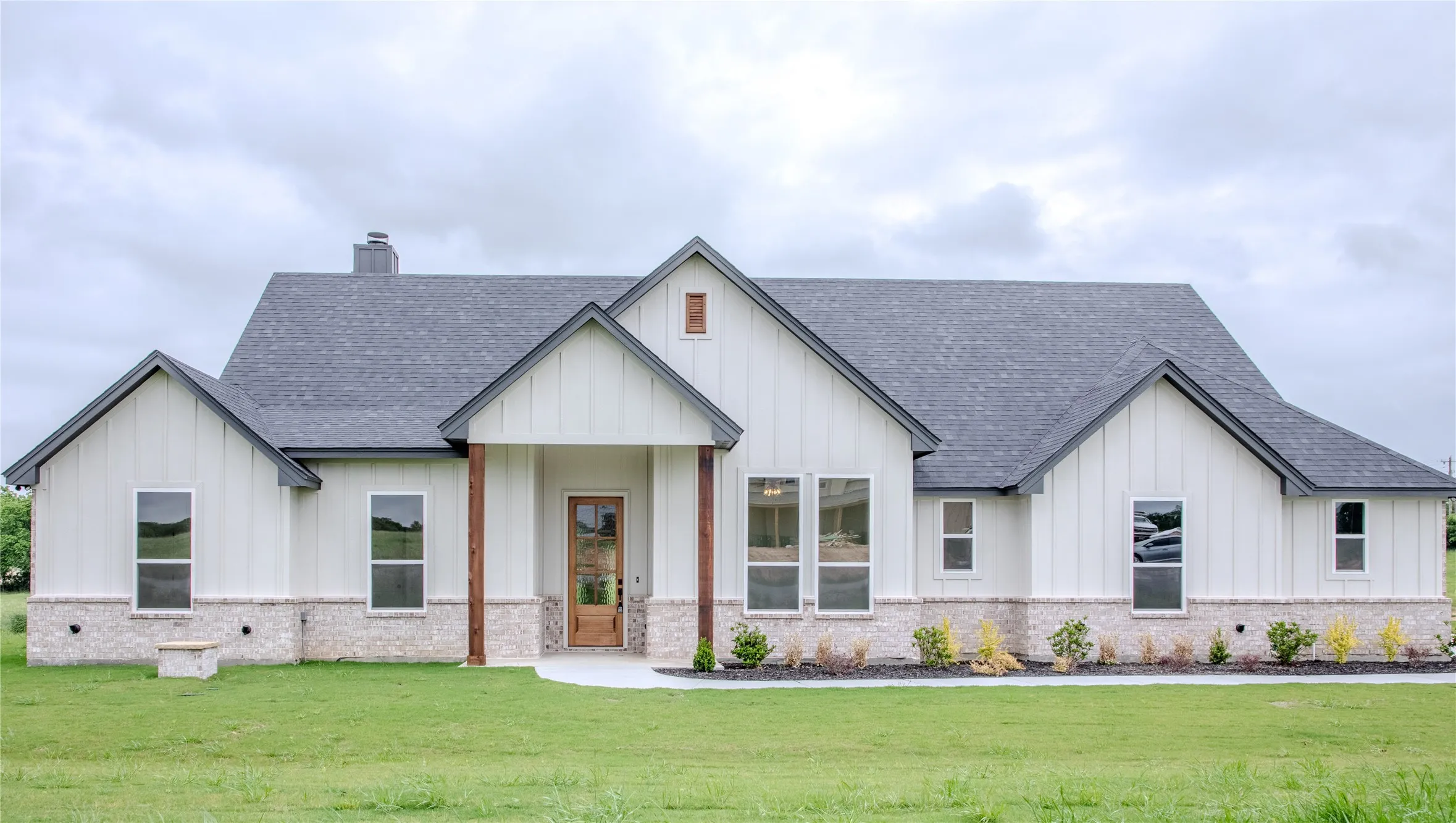 Single Family Residence For Sale in Parker County , 204 Sweetgrass Drive, Poolville, Texas 76487, 4 Bedroom, 3 Bathroom, 2 Garage spaces, 2,360 Sqft, built in 2026, New Construction - Complete, mls#21247361, Real Estate Agent in Poolville, Homes For Sale in Parker county, Homes For Sale in Poolville, Realtor in Poolville Texas, Real Estate Brokerage Independent Realty Texas, Luminita Cordes Realtor
