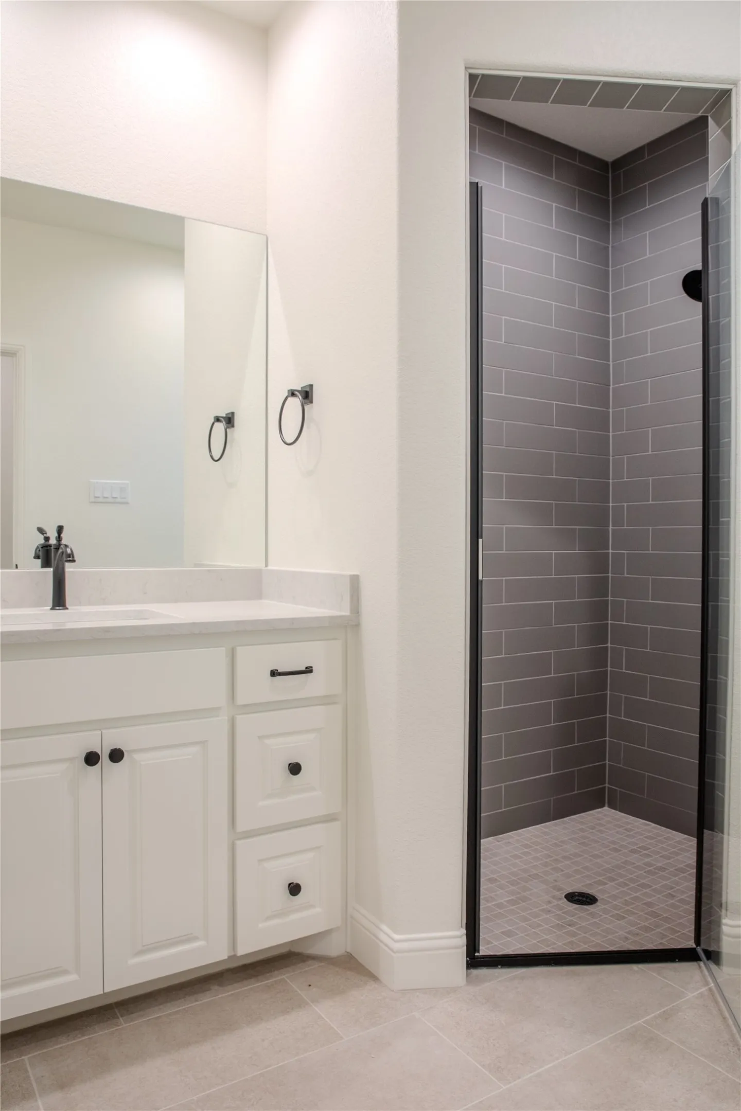 Single Family Residence For Sale in Parker County , 204 Sweetgrass Drive, Poolville, Texas 76487, 4 Bedroom, 3 Bathroom, 2 Garage spaces, 2,360 Sqft, built in 2026, New Construction - Complete, mls#21247361, Real Estate Agent in Poolville, Homes For Sale in Parker county, Homes For Sale in Poolville, Realtor in Poolville Texas, Real Estate Brokerage Independent Realty Texas, Luminita Cordes Realtor