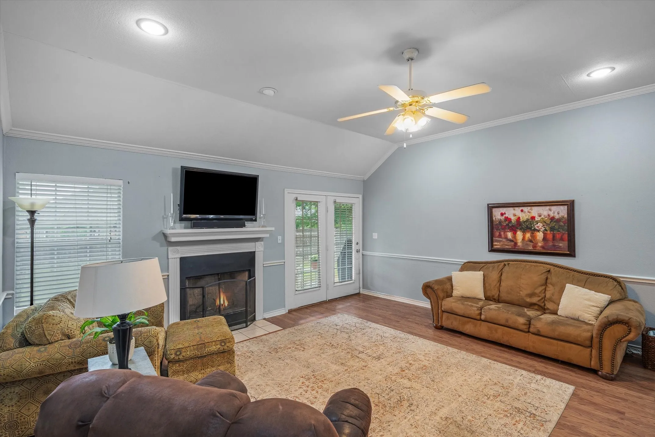 Single Family Residence For Sale in Van Zandt County , 560 Washington Street, Van, Texas 75790, 3 Bedroom, 2 Bathroom, 2 Garage spaces, 1,608 Sqft, built in 1998, mls#21241872, Real Estate Agent in Van, Homes For Sale in Van Zandt county, Homes For Sale in Van, Realtor in Van Texas, Real Estate Brokerage Independent Realty Texas, Luminita Cordes Realtor