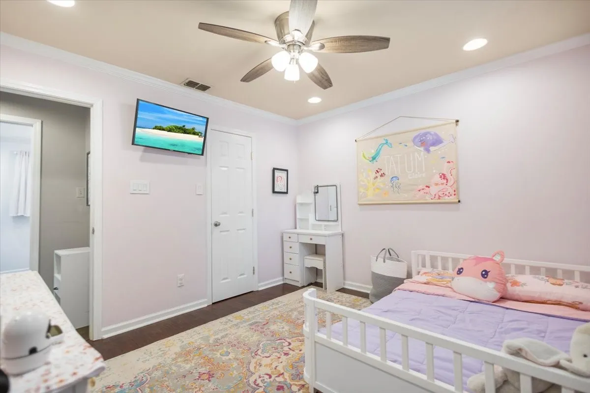 Single Family Residence For Sale in Smith County , 1327 BRIDLE PATH Lane, Hideaway, Texas 75771, 3 Bedroom, 2 Bathroom, Garage spaces, 1,778 Sqft, built in 1982, Preowned, mls#21247434, Real Estate Agent in Hideaway, Homes For Sale in Smith county, Homes For Sale in Hideaway, Realtor in Hideaway Texas, Real Estate Brokerage Independent Realty Texas, Luminita Cordes Realtor