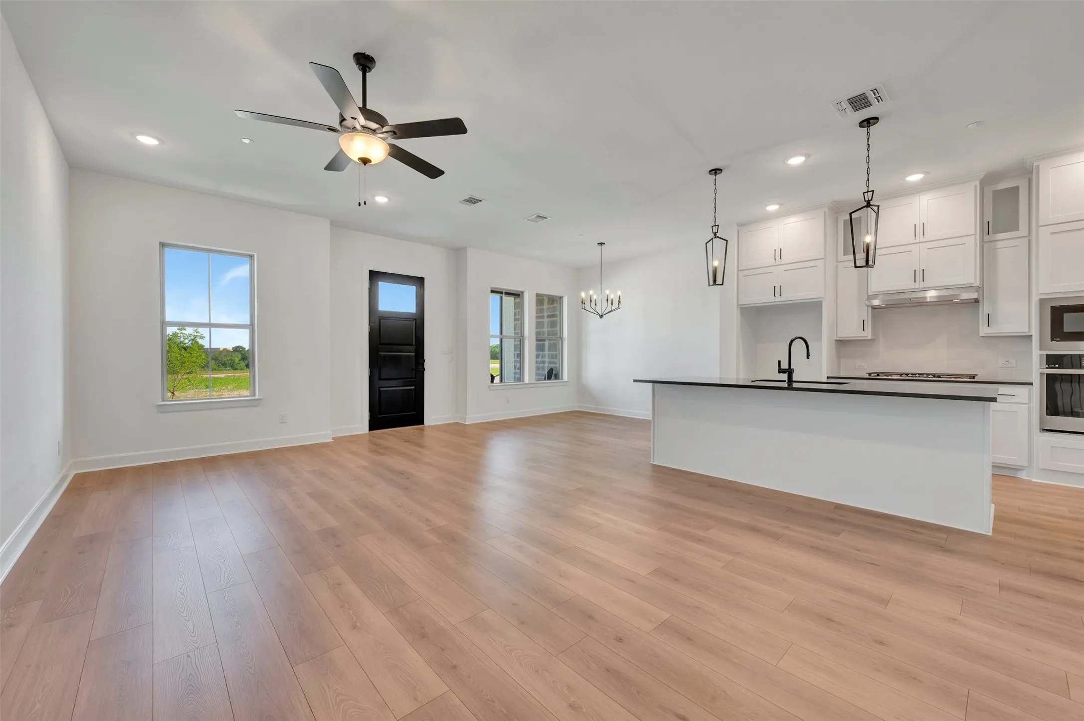Single Family Residence For Sale in Collin County , 2864 Yampa Drive, Mc Kinney, Texas 75071, 3 Bedroom, 3 Bathroom, 2 Garage spaces, 2,013 Sqft, built in 2026, mls#21247507, Real Estate Agent in Mc Kinney, Homes For Sale in Collin county, Homes For Sale in Mc Kinney, Realtor in Mc Kinney Texas, Real Estate Brokerage Independent Realty Texas, Luminita Cordes Realtor