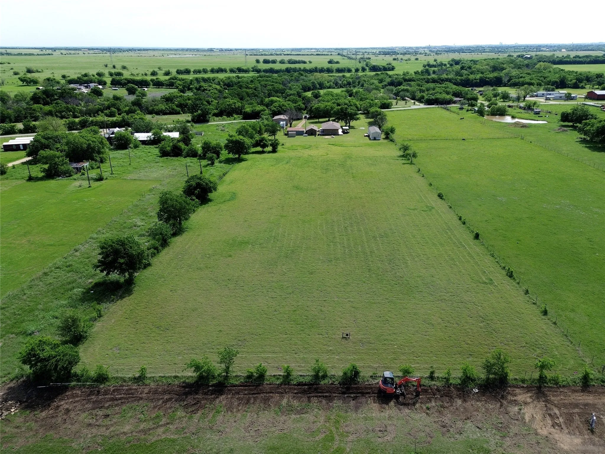 Acreage behind the house. The property makes a perfect rectangle.