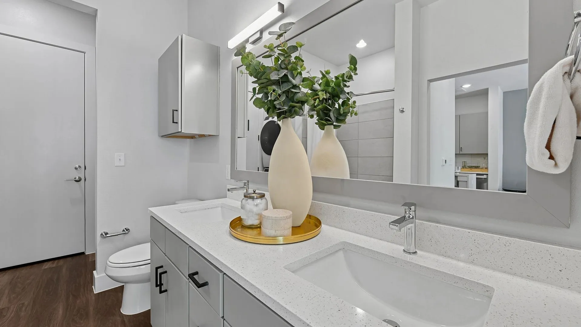 Photo is model unit NOT of actual unit. Actual unit will be similar finishout. No furnishings are included.