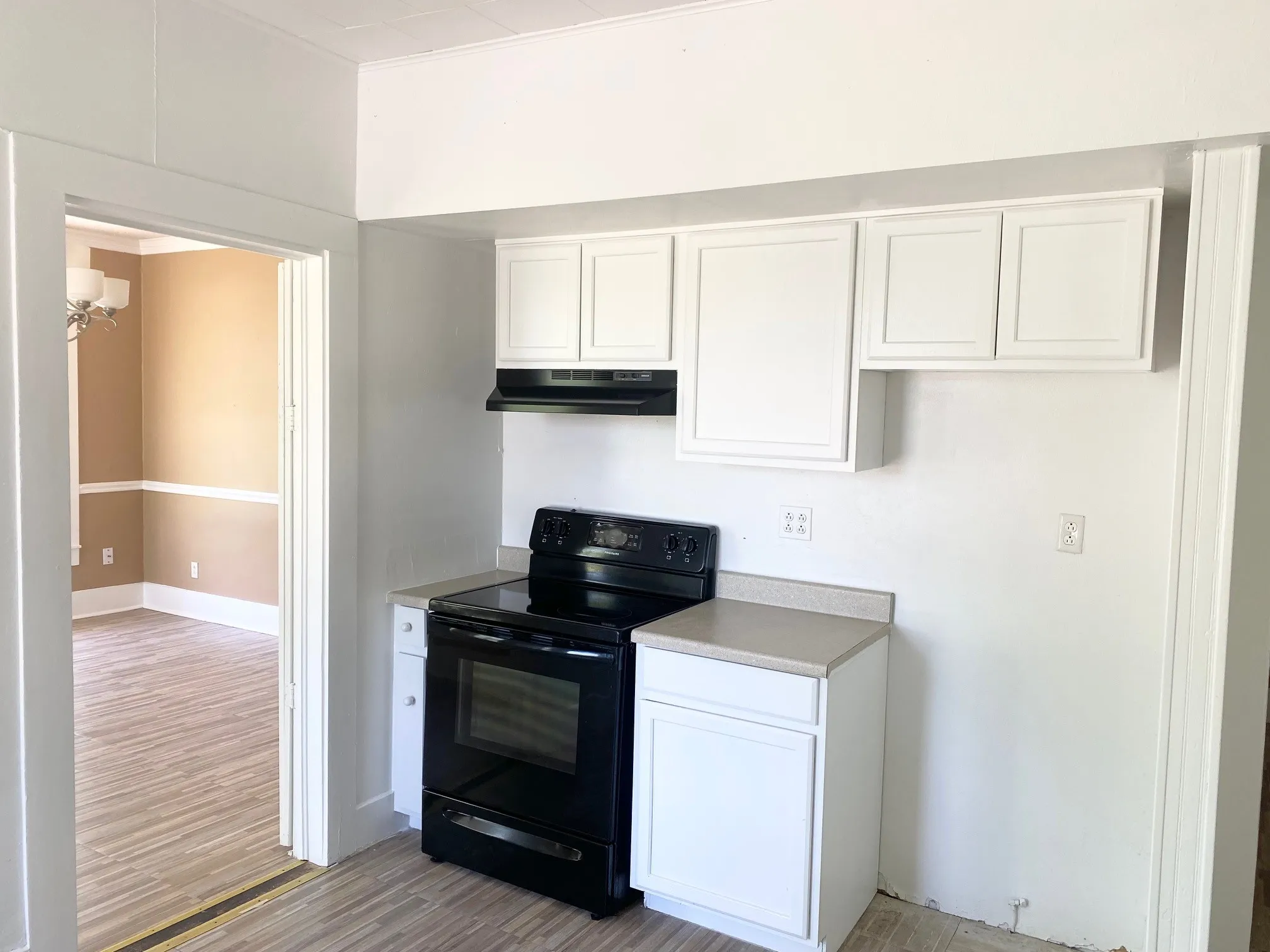 Single Family Residence For Sale in Ellis County , 106 W Decatur Street, Ennis, Texas 75119, 4 Bedroom, 2 Bathroom, Garage spaces, 1,870 Sqft, built in 1925, Preowned, mls#21247647, Real Estate Agent in Ennis, Homes For Sale in Ellis county, Homes For Sale in Ennis, Realtor in Ennis Texas, Real Estate Brokerage Independent Realty Texas, Luminita Cordes Realtor