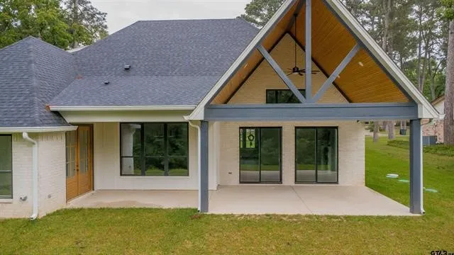 Single Family Residence For Sale in Smith County , 221 Brookside Drive, Hideaway, Texas 75771, 4 Bedroom, 3 Bathroom, 2 Garage spaces, 2,928 Sqft, built in 2024, New Construction - Complete, mls#21247661, Real Estate Agent in Hideaway, Homes For Sale in Smith county, Homes For Sale in Hideaway, Realtor in Hideaway Texas, Real Estate Brokerage Independent Realty Texas, Luminita Cordes Realtor