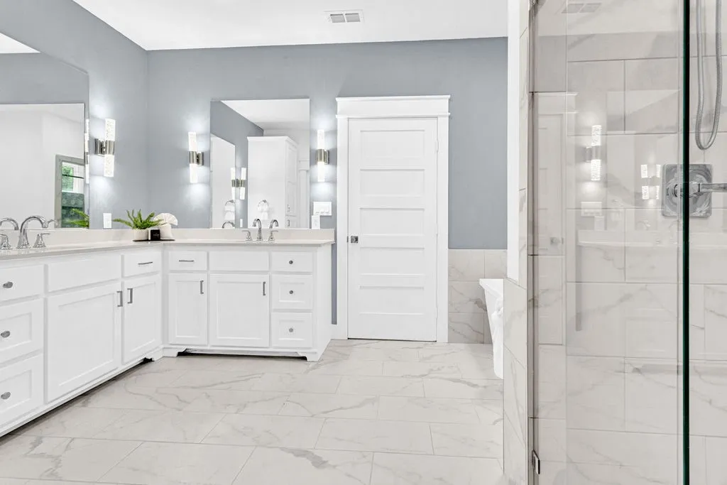 Single Family Residence For Sale in Smith County , 221 Brookside Drive, Hideaway, Texas 75771, 4 Bedroom, 3 Bathroom, 2 Garage spaces, 2,928 Sqft, built in 2024, New Construction - Complete, mls#21247661, Real Estate Agent in Hideaway, Homes For Sale in Smith county, Homes For Sale in Hideaway, Realtor in Hideaway Texas, Real Estate Brokerage Independent Realty Texas, Luminita Cordes Realtor
