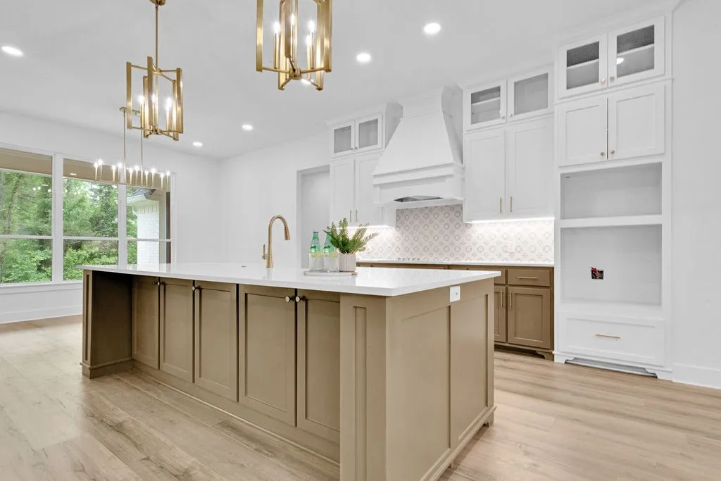 Single Family Residence For Sale in Smith County , 221 Brookside Drive, Hideaway, Texas 75771, 4 Bedroom, 3 Bathroom, 2 Garage spaces, 2,928 Sqft, built in 2024, New Construction - Complete, mls#21247661, Real Estate Agent in Hideaway, Homes For Sale in Smith county, Homes For Sale in Hideaway, Realtor in Hideaway Texas, Real Estate Brokerage Independent Realty Texas, Luminita Cordes Realtor