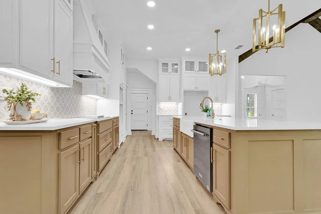 Single Family Residence For Sale in Smith County , 221 Brookside Drive, Hideaway, Texas 75771, 4 Bedroom, 3 Bathroom, 2 Garage spaces, 2,928 Sqft, built in 2024, New Construction - Complete, mls#21247661, Real Estate Agent in Hideaway, Homes For Sale in Smith county, Homes For Sale in Hideaway, Realtor in Hideaway Texas, Real Estate Brokerage Independent Realty Texas, Luminita Cordes Realtor