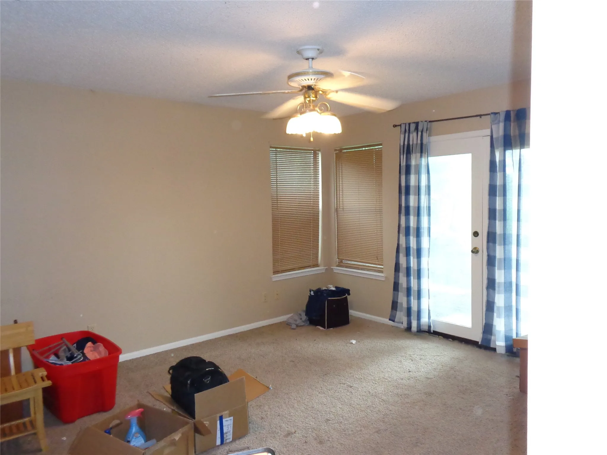 Single Family Residence For Sale in Bosque County , 261 County Road 1766, Clifton, Texas 76634, 3 Bedroom, 3 Bathroom, 2 Garage spaces, 1,393 Sqft, built in 1988, mls#21246315, Real Estate Agent in Clifton, Homes For Sale in Bosque county, Homes For Sale in Clifton, Realtor in Clifton Texas, Real Estate Brokerage Independent Realty Texas, Luminita Cordes Realtor