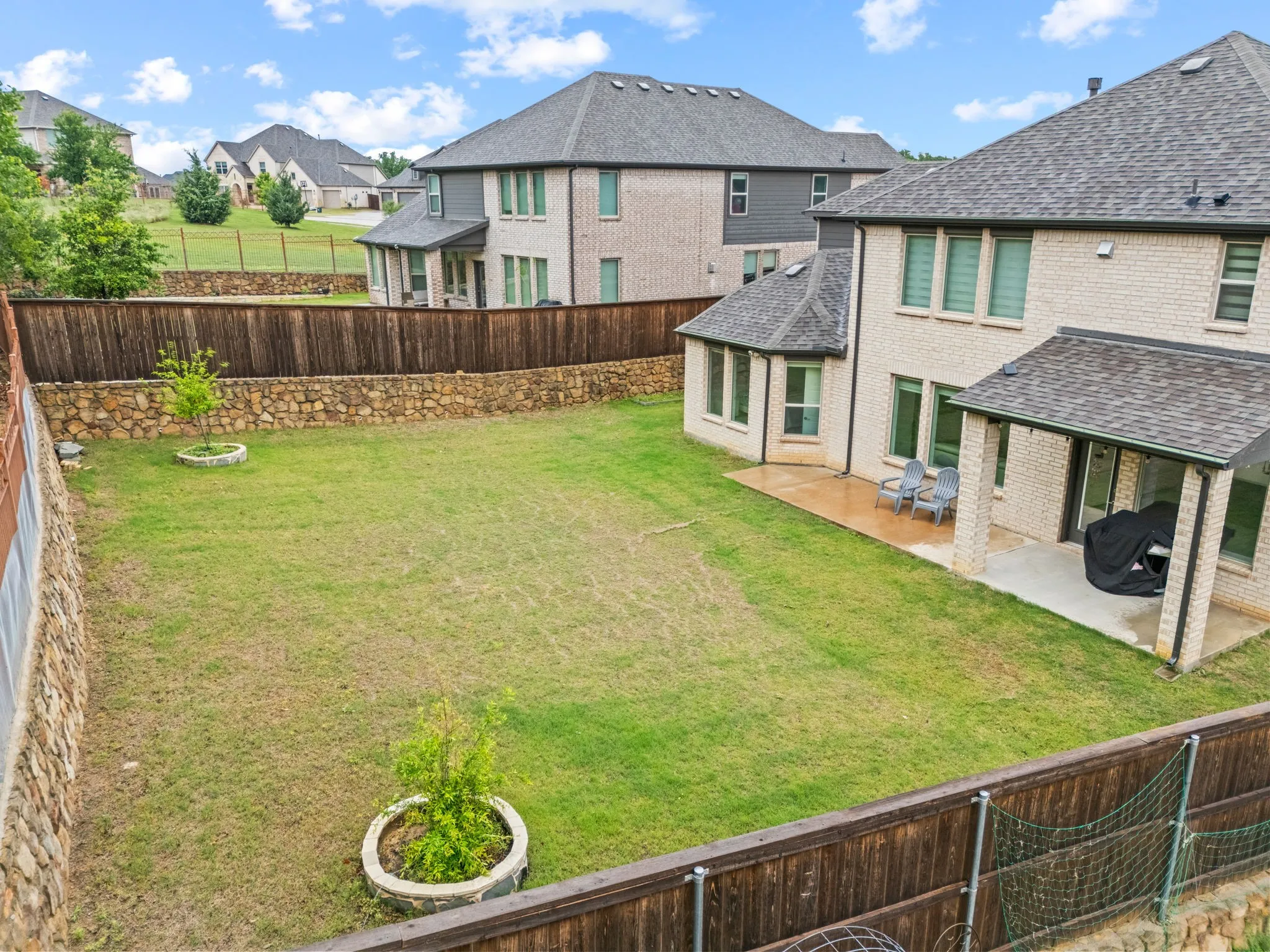 Single Family Residence For Sale in Denton County , 10736 Smoky Oak Trail, Argyle, Texas 76226, 4 Bedroom, 5 Bathroom, 3 Garage spaces, 3,775 Sqft, built in 2022, Preowned, Price $750,000, mls#21244757, Real Estate Agent in Argyle, Homes For Sale in Denton county, Homes For Sale in Argyle, Realtor in Argyle Texas, Real Estate Brokerage Independent Realty Texas, Luminita Cordes Realtor