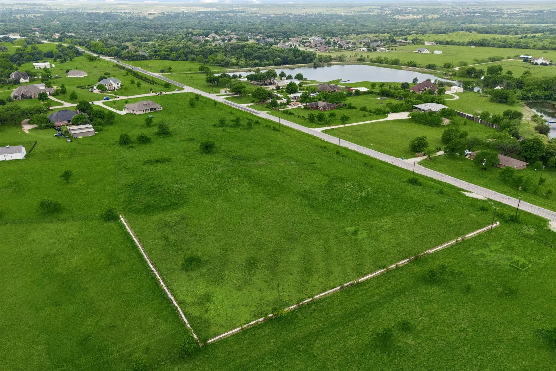 Unimproved Land For Sale in Parker County , TBD S FM Road 1187, Fort Worth, Texas 76126, 0, 0, Garage spaces, 0 Sqft, built in 2016, Price $850,000, mls#21246941, Real Estate Agent in Fort Worth, Homes For Sale in Parker county, Homes For Sale in Fort Worth, Realtor in Fort Worth Texas, Real Estate Brokerage Independent Realty Texas, Luminita Cordes Realtor