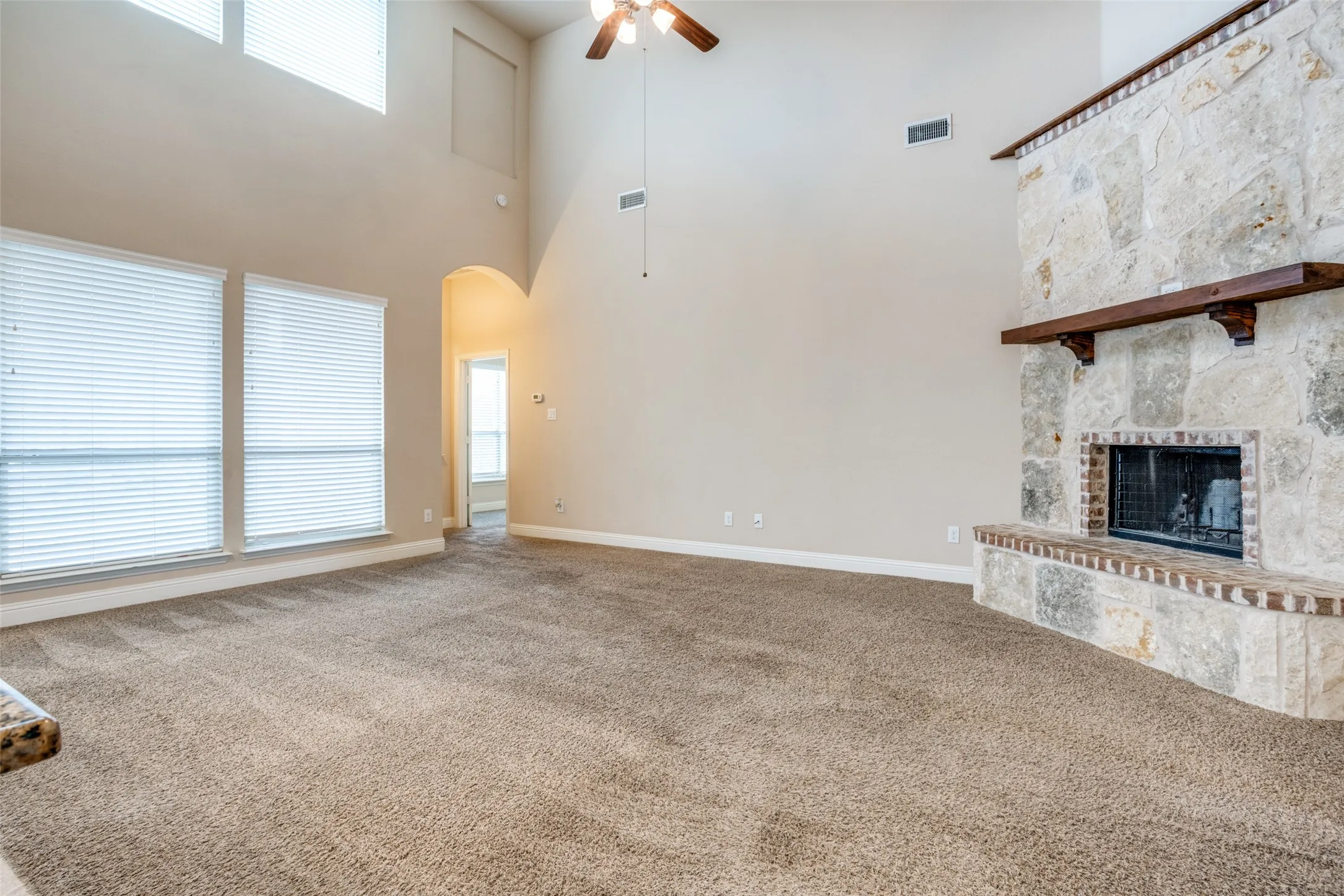 Single Family Residence For Rent in Collin County , 3303 Robin Trail, Melissa, Texas 75454, 5 Bedroom, 4 Bathroom, 3 Garage spaces, 3,637 Sqft, built in 2015, Preowned, mls#21243912, Real Estate Agent in Melissa, Homes For Rent in Collin county, Homes For Rent in Melissa, Realtor in Melissa Texas, Real Estate Brokerage Independent Realty Texas, Luminita Cordes Realtor