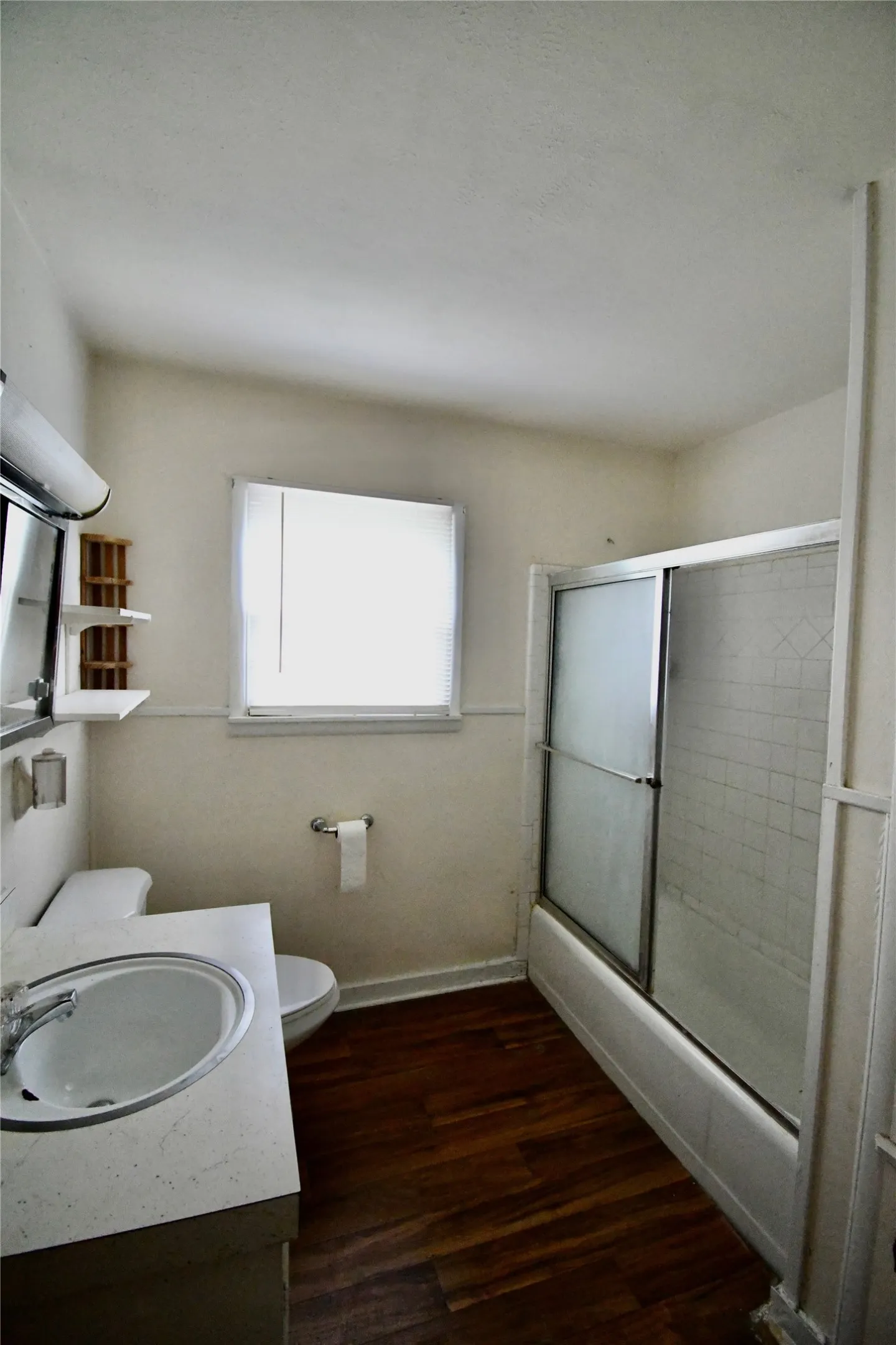 Single Family Residence For Sale in Parker County , 1314 W Water Street, Weatherford, Texas 76086, 2 Bedroom, 1 Bathroom, Garage spaces, 1,052 Sqft, built in 1958, mls#21247785, Real Estate Agent in Weatherford, Homes For Sale in Parker county, Homes For Sale in Weatherford, Realtor in Weatherford Texas, Real Estate Brokerage Independent Realty Texas, Luminita Cordes Realtor