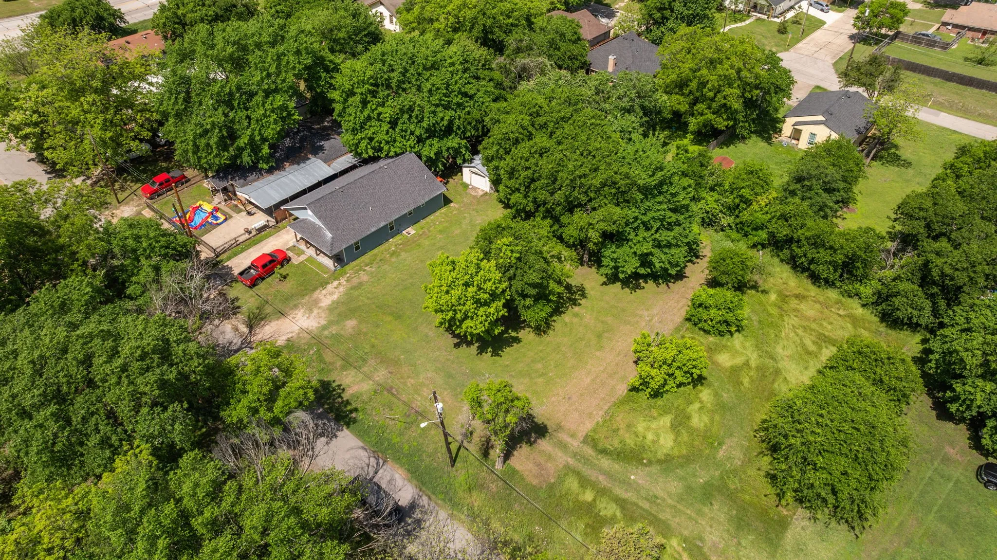 Unimproved Land For Sale in Ellis County , 400 E Freeman Street, Ennis, Texas 75119, 0, 0, Garage spaces, 0 Sqft, built in 0, Price $55,000, mls#21232252, Real Estate Agent in Ennis, Homes For Sale in Ellis county, Homes For Sale in Ennis, Realtor in Ennis Texas, Real Estate Brokerage Independent Realty Texas, Luminita Cordes Realtor