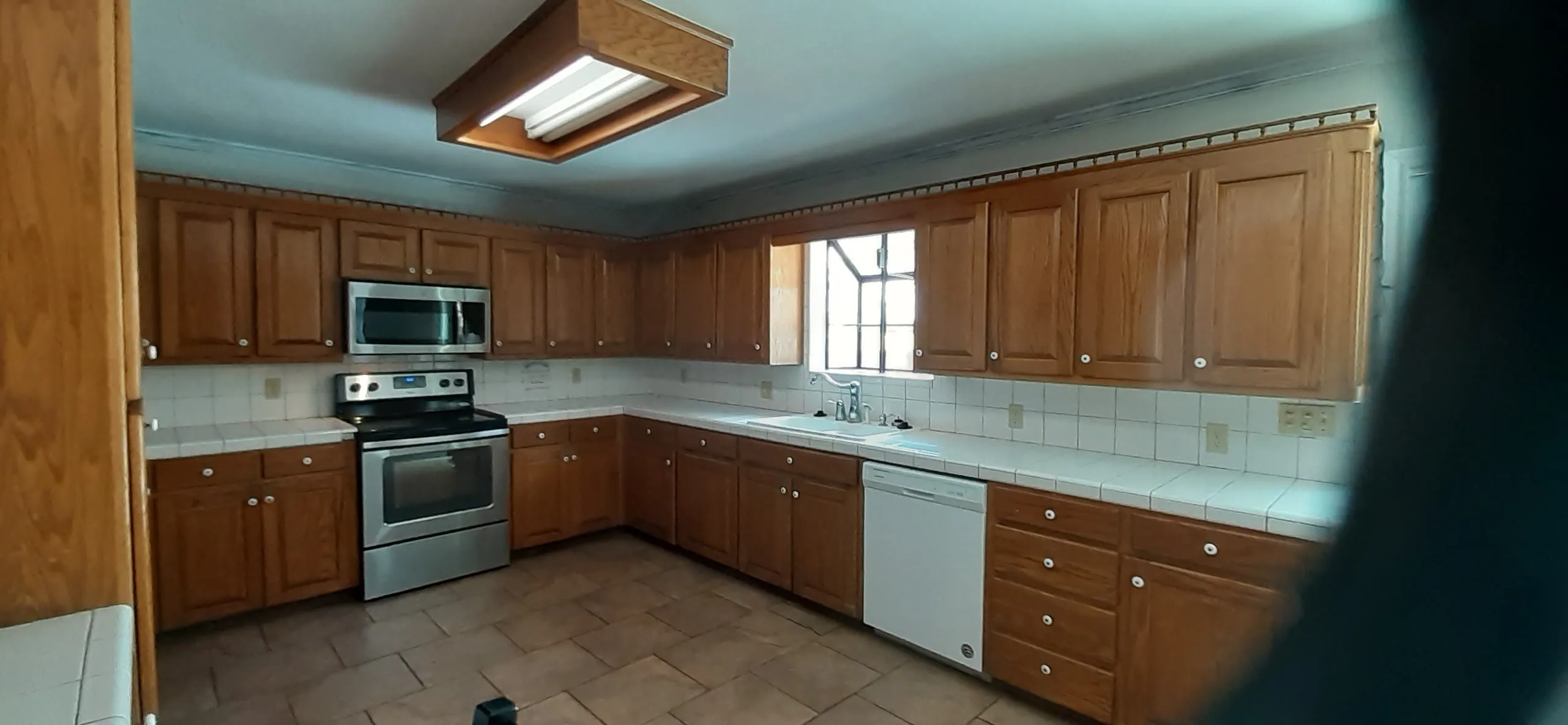 Single Family Residence For Rent in Johnson County , 1202 Honeysuckle Drive, Keene, Texas 76059, 4 Bedroom, 3 Bathroom, 1 Garage spaces, 2,535 Sqft, built in 1975, mls#21247824, Real Estate Agent in Keene, Homes For Rent in Johnson county, Homes For Rent in Keene, Realtor in Keene Texas, Real Estate Brokerage Independent Realty Texas, Luminita Cordes Realtor