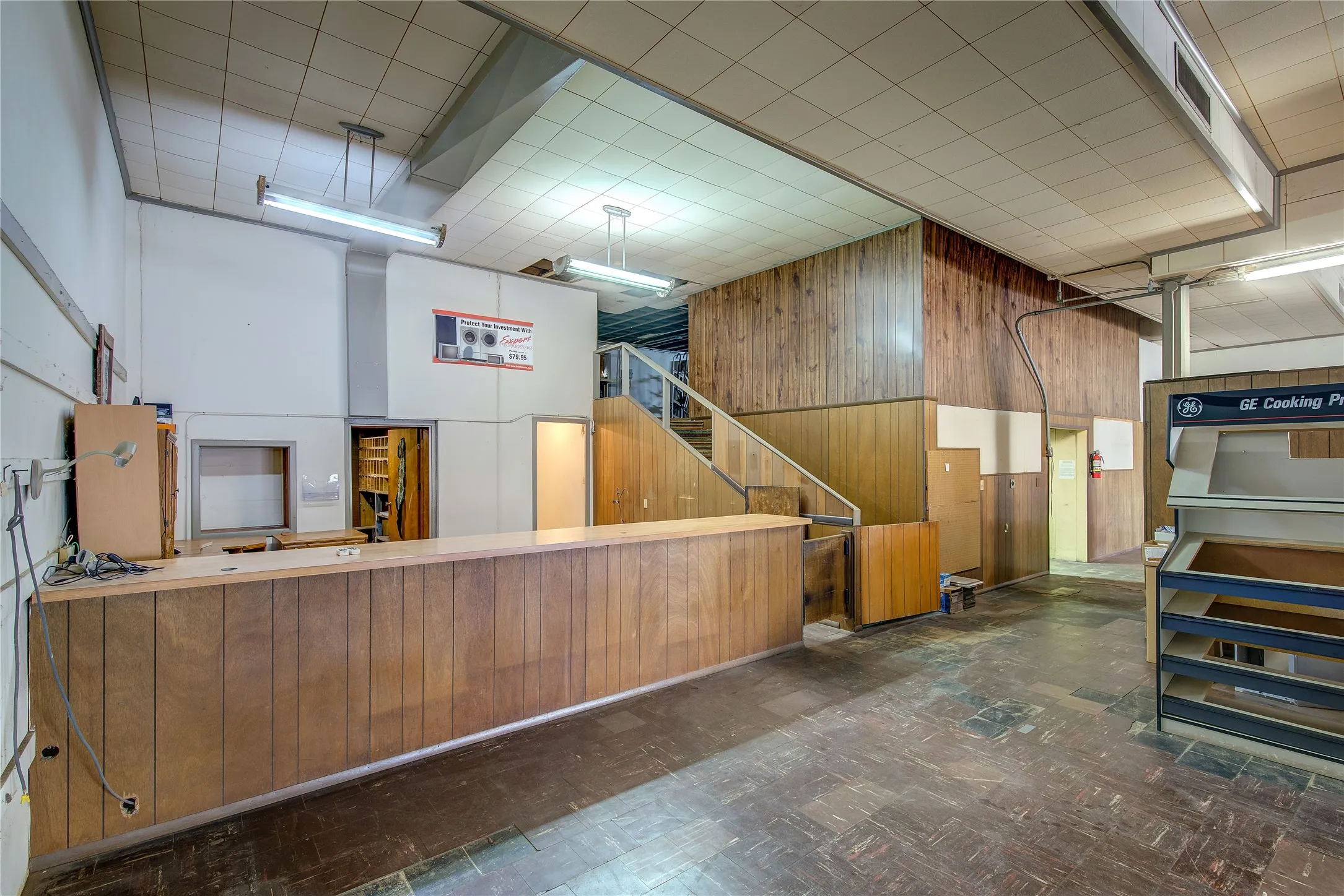 Retail For Sale in Hunt County , 2527 Johnson Street, Greenville, Texas 75401, 0, 0, Garage spaces, 0 Sqft, built in 1940, Preowned, mls#21246456, Real Estate Agent in Greenville, Homes For Sale in Hunt county, Homes For Sale in Greenville, Realtor in Greenville Texas, Real Estate Brokerage Independent Realty Texas, Luminita Cordes Realtor