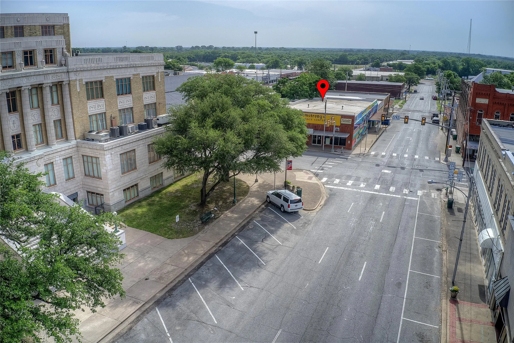Retail For Sale in Hunt County , 2527 Johnson Street, Greenville, Texas 75401, 0, 0, Garage spaces, 0 Sqft, built in 1940, Preowned, mls#21246456, Real Estate Agent in Greenville, Homes For Sale in Hunt county, Homes For Sale in Greenville, Realtor in Greenville Texas, Real Estate Brokerage Independent Realty Texas, Luminita Cordes Realtor