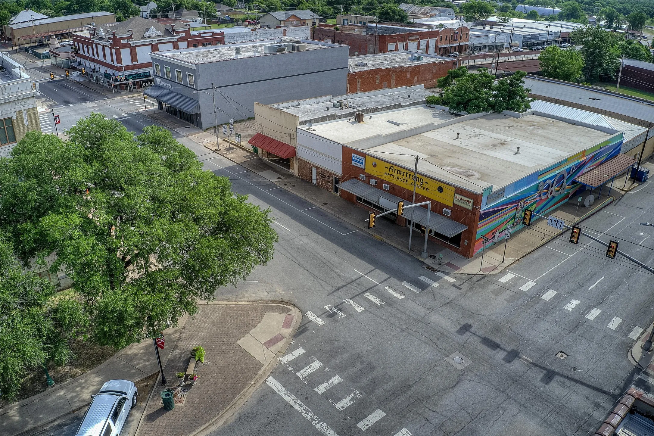 Retail For Sale in Hunt County , 2527 Johnson Street, Greenville, Texas 75401, 0, 0, Garage spaces, 0 Sqft, built in 1940, Preowned, mls#21246456, Real Estate Agent in Greenville, Homes For Sale in Hunt county, Homes For Sale in Greenville, Realtor in Greenville Texas, Real Estate Brokerage Independent Realty Texas, Luminita Cordes Realtor