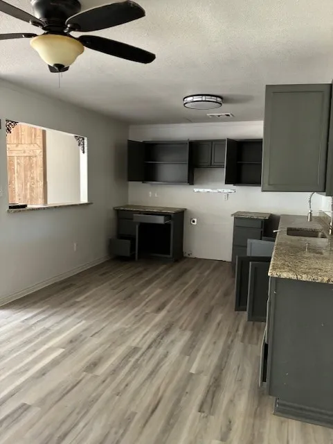 Single Family Residence For Sale in Henderson County , 120 Pierce Drive, Mabank, Texas 75156, 4 Bedroom, 3 Bathroom, Garage spaces, 1,697 Sqft, built in 1995, Preowned, mls#21236786, Real Estate Agent in Mabank, Homes For Sale in Henderson county, Homes For Sale in Mabank, Realtor in Mabank Texas, Real Estate Brokerage Independent Realty Texas, Luminita Cordes Realtor