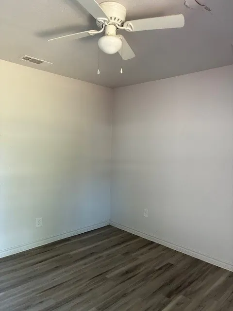 Single Family Residence For Sale in Henderson County , 120 Pierce Drive, Mabank, Texas 75156, 4 Bedroom, 3 Bathroom, Garage spaces, 1,697 Sqft, built in 1995, Preowned, mls#21236786, Real Estate Agent in Mabank, Homes For Sale in Henderson county, Homes For Sale in Mabank, Realtor in Mabank Texas, Real Estate Brokerage Independent Realty Texas, Luminita Cordes Realtor