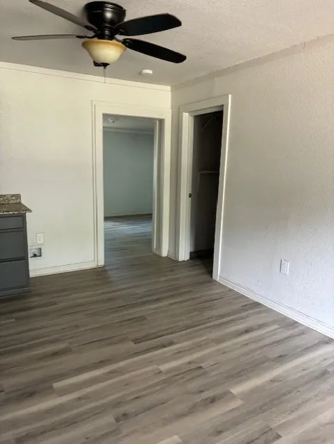Single Family Residence For Sale in Henderson County , 120 Pierce Drive, Mabank, Texas 75156, 4 Bedroom, 3 Bathroom, Garage spaces, 1,697 Sqft, built in 1995, Preowned, mls#21236786, Real Estate Agent in Mabank, Homes For Sale in Henderson county, Homes For Sale in Mabank, Realtor in Mabank Texas, Real Estate Brokerage Independent Realty Texas, Luminita Cordes Realtor