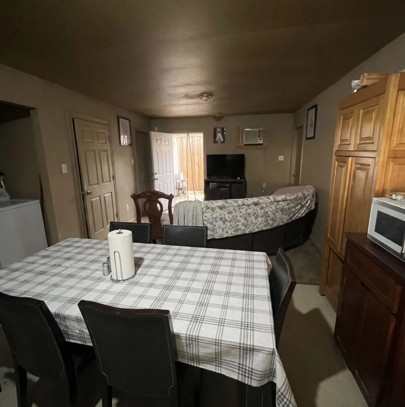 Single Family Residence For Sale in Collin County , 1608 Coleman Street, Mc Kinney, Texas 75069, 4 Bedroom, 4 Bathroom, 2 Garage spaces, 1,364 Sqft, built in 2001, Preowned, Price $285,000, mls#21238313, Real Estate Agent in Mc Kinney, Homes For Sale in Collin county, Homes For Sale in Mc Kinney, Realtor in Mc Kinney Texas, Real Estate Brokerage Independent Realty Texas, Luminita Cordes Realtor