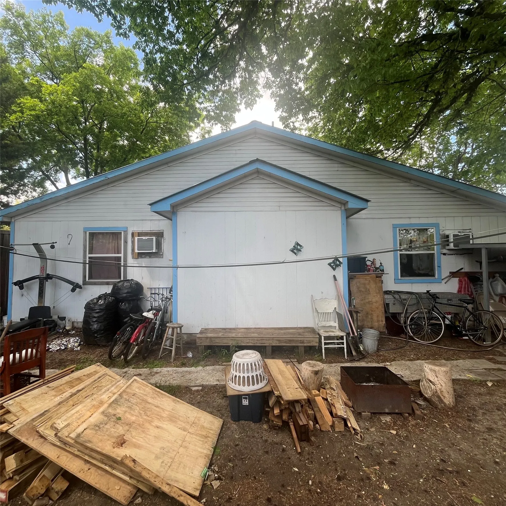 Single Family Residence For Sale in Collin County , 1608 Coleman Street, Mc Kinney, Texas 75069, 4 Bedroom, 4 Bathroom, 2 Garage spaces, 1,364 Sqft, built in 2001, Preowned, Price $285,000, mls#21238313, Real Estate Agent in Mc Kinney, Homes For Sale in Collin county, Homes For Sale in Mc Kinney, Realtor in Mc Kinney Texas, Real Estate Brokerage Independent Realty Texas, Luminita Cordes Realtor