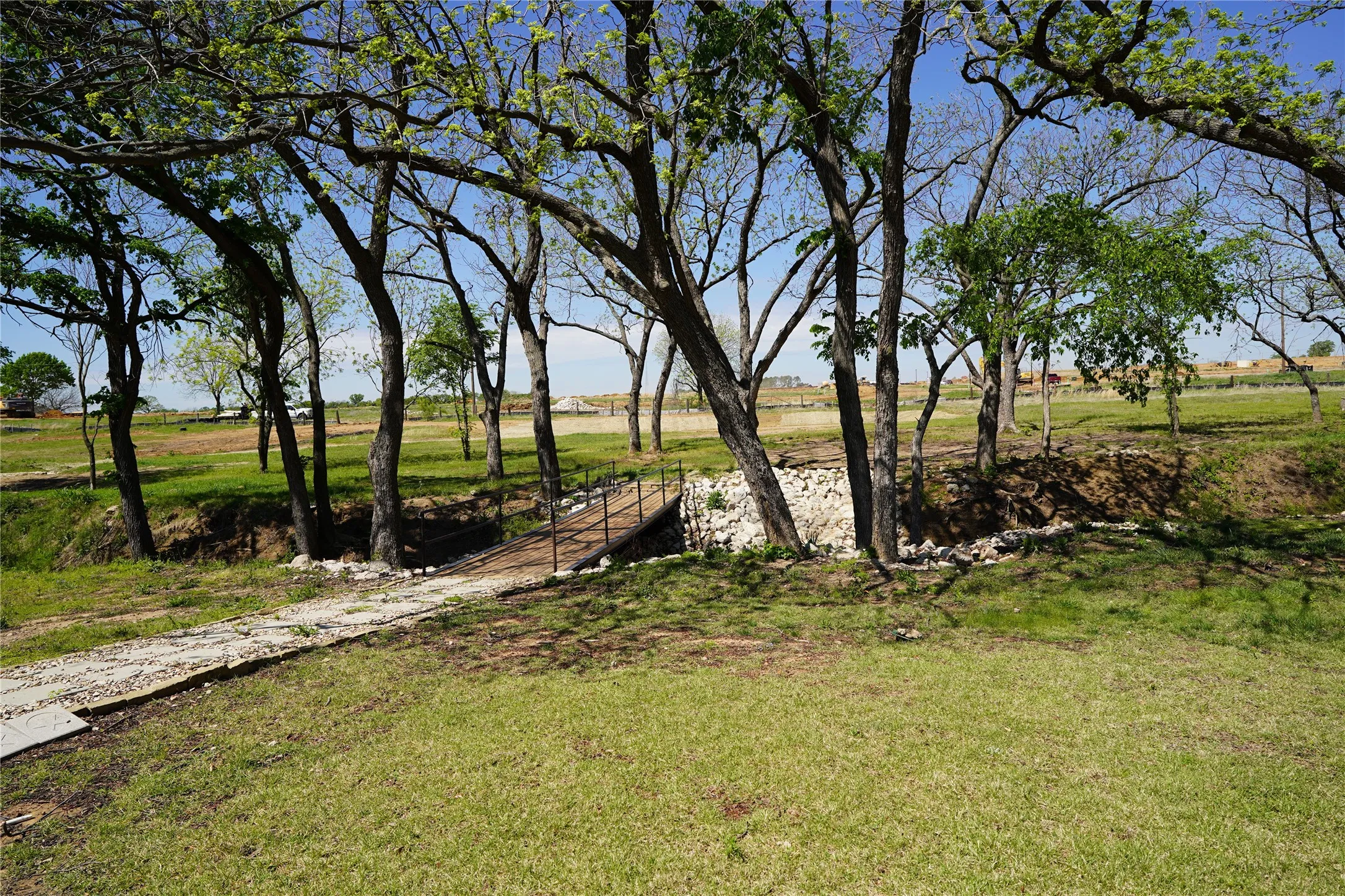 Farm For Rent in Denton County , 1382 E Black Jack Road, Aubrey, Texas 76227, 3 Bedroom, 3 Bathroom, 2 Garage spaces, 5,045 Sqft, built in 1977, mls#21239460, Real Estate Agent in Aubrey, Homes For Rent in Denton county, Homes For Rent in Aubrey, Realtor in Aubrey Texas, Real Estate Brokerage Independent Realty Texas, Luminita Cordes Realtor