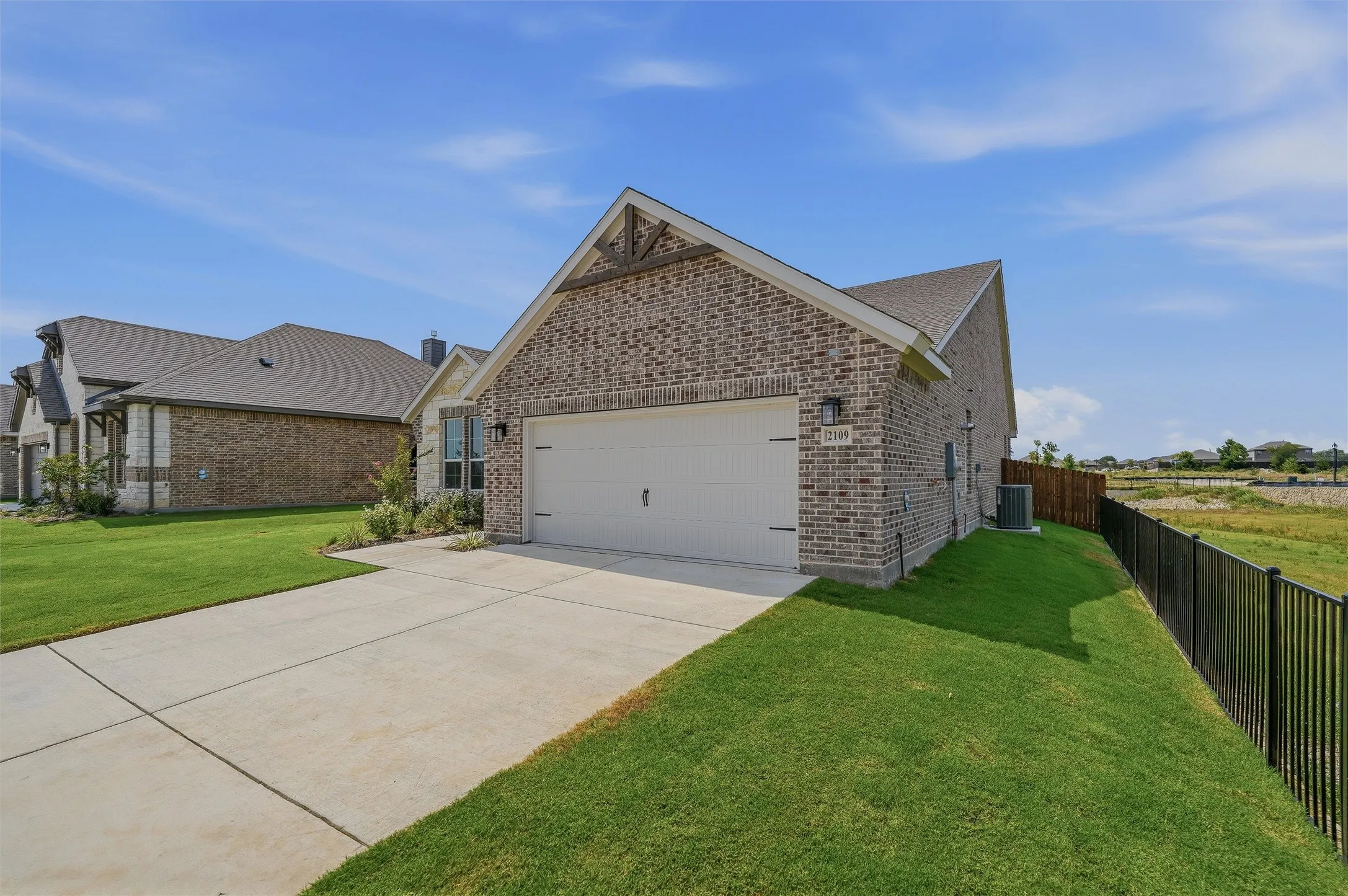 Single Family Residence For Sale in Collin County , 2109 Bluebird Lane, Anna, Texas 75409, 4 Bedroom, 2 Bathroom, 2 Garage spaces, 1,939 Sqft, built in 2026, New Construction - Incomplete, mls#21247967, Real Estate Agent in Anna, Homes For Sale in Collin county, Homes For Sale in Anna, Realtor in Anna Texas, Real Estate Brokerage Independent Realty Texas, Luminita Cordes Realtor