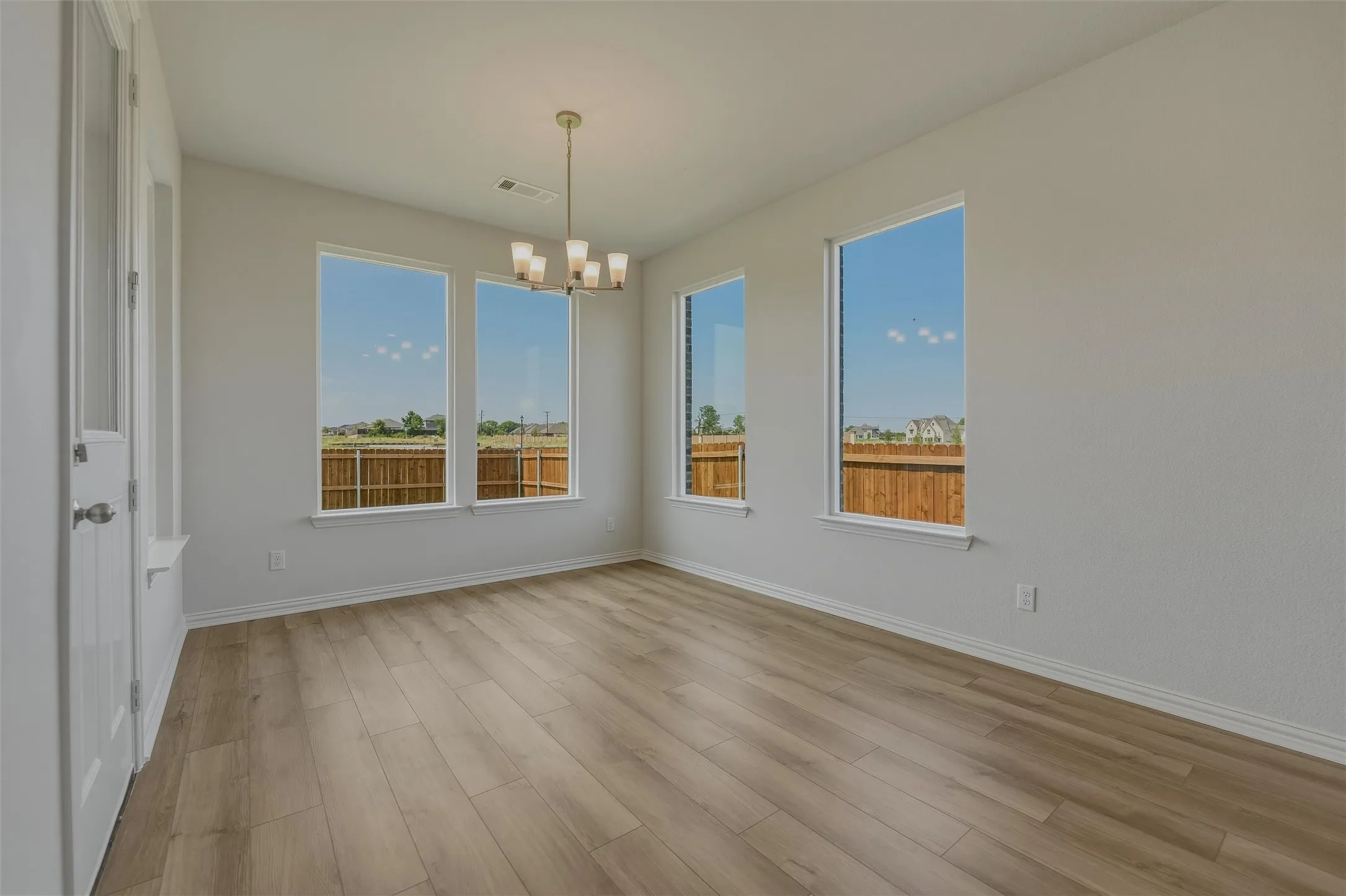 Single Family Residence For Sale in Collin County , 2109 Bluebird Lane, Anna, Texas 75409, 4 Bedroom, 2 Bathroom, 2 Garage spaces, 1,939 Sqft, built in 2026, New Construction - Incomplete, mls#21247967, Real Estate Agent in Anna, Homes For Sale in Collin county, Homes For Sale in Anna, Realtor in Anna Texas, Real Estate Brokerage Independent Realty Texas, Luminita Cordes Realtor