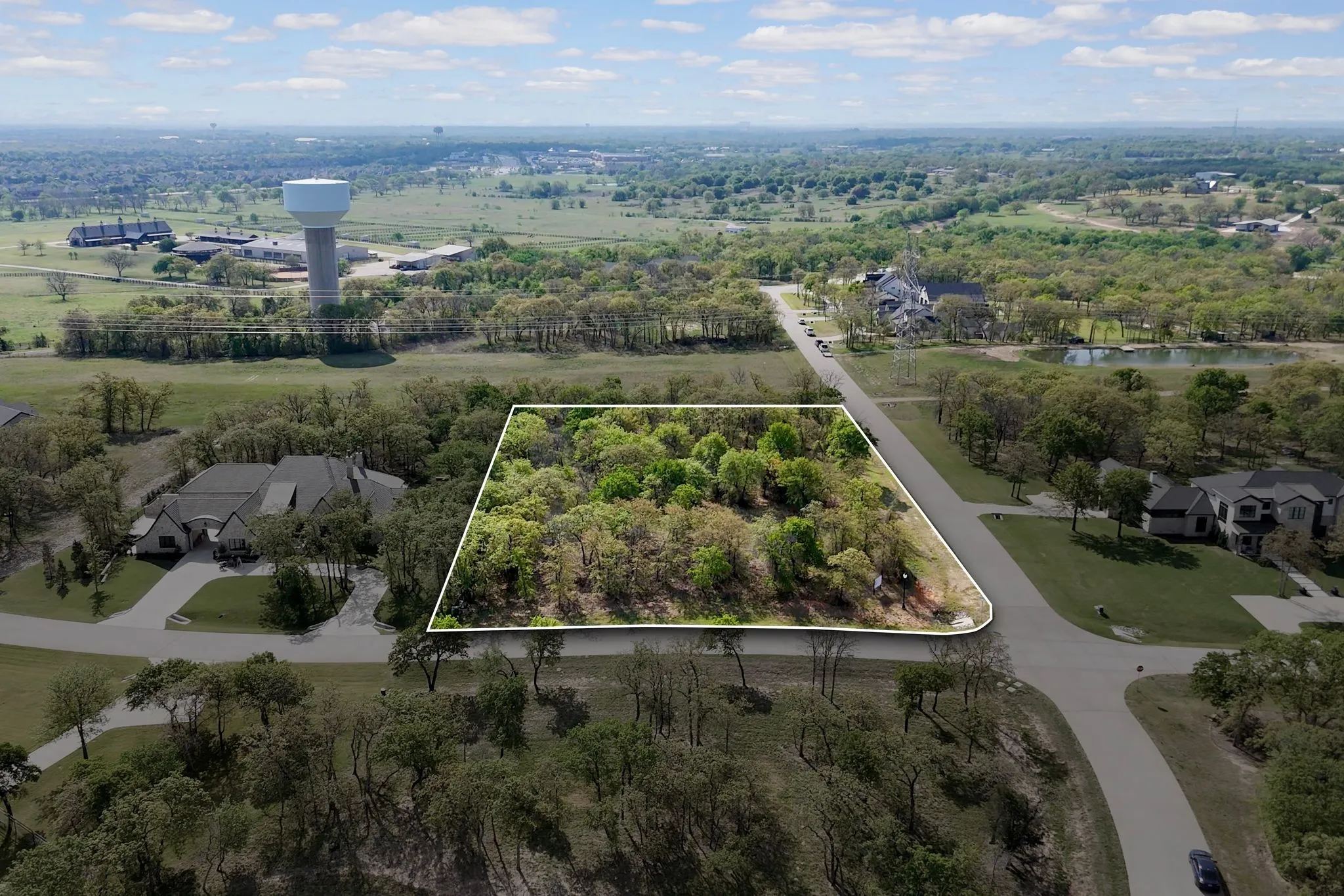 Single Family Residence For Sale in Denton County , 1028 Hat Creek Road, Bartonville, Texas 76226, 5 Bedrooms, 7 Bathrooms, 3 Garage spaces, 5,428 Sqft, built in 2026, New Construction - Incomplete, Price $3,795,000, mls#21247948, Real Estate Agent in Bartonville, Homes For Sale in Denton county, Homes For Sale in Bartonville, Realtor in Bartonville Texas, Real Estate Brokerage Independent Realty Texas, Luminita Cordes Realtor