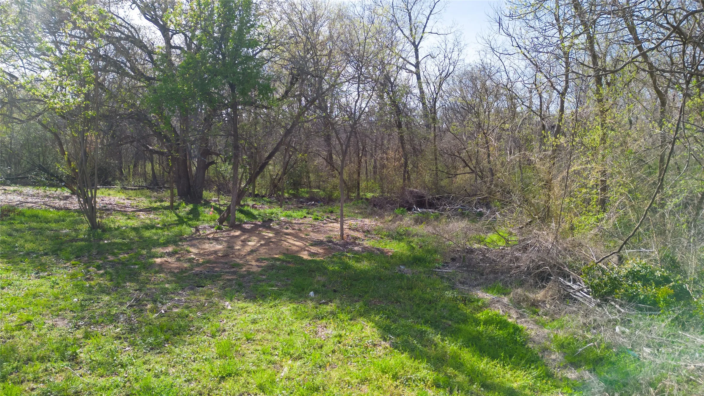 Unimproved Land For Sale in Grayson County , 2721 Barret Street, Denison, Texas 75020, 0, 0, Garage spaces, 0 Sqft, built in 0, Price $48,000, mls#21212493, Real Estate Agent in Denison, Homes For Sale in Grayson county, Homes For Sale in Denison, Realtor in Denison Texas, Real Estate Brokerage Independent Realty Texas, Luminita Cordes Realtor