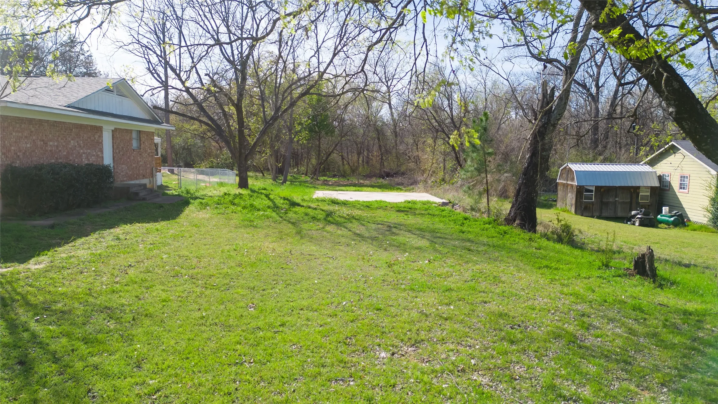 Unimproved Land For Sale in Grayson County , 2721 Barret Street, Denison, Texas 75020, 0, 0, Garage spaces, 0 Sqft, built in 0, Price $48,000, mls#21212493, Real Estate Agent in Denison, Homes For Sale in Grayson county, Homes For Sale in Denison, Realtor in Denison Texas, Real Estate Brokerage Independent Realty Texas, Luminita Cordes Realtor