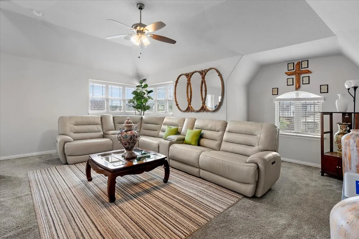 Single Family Residence For Sale in Dallas County , 1224 Crawford Drive, De Soto, Texas 75115, 5 Bedroom, 4 Bathroom, 2 Garage spaces, 3,304 Sqft, built in 2020, Preowned, mls#21248001, Real Estate Agent in De Soto, Homes For Sale in Dallas county, Homes For Sale in De Soto, Realtor in De Soto Texas, Real Estate Brokerage Independent Realty Texas, Luminita Cordes Realtor