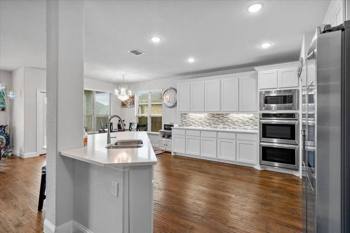 Single Family Residence For Sale in Dallas County , 1224 Crawford Drive, De Soto, Texas 75115, 5 Bedroom, 4 Bathroom, 2 Garage spaces, 3,304 Sqft, built in 2020, Preowned, mls#21248001, Real Estate Agent in De Soto, Homes For Sale in Dallas county, Homes For Sale in De Soto, Realtor in De Soto Texas, Real Estate Brokerage Independent Realty Texas, Luminita Cordes Realtor