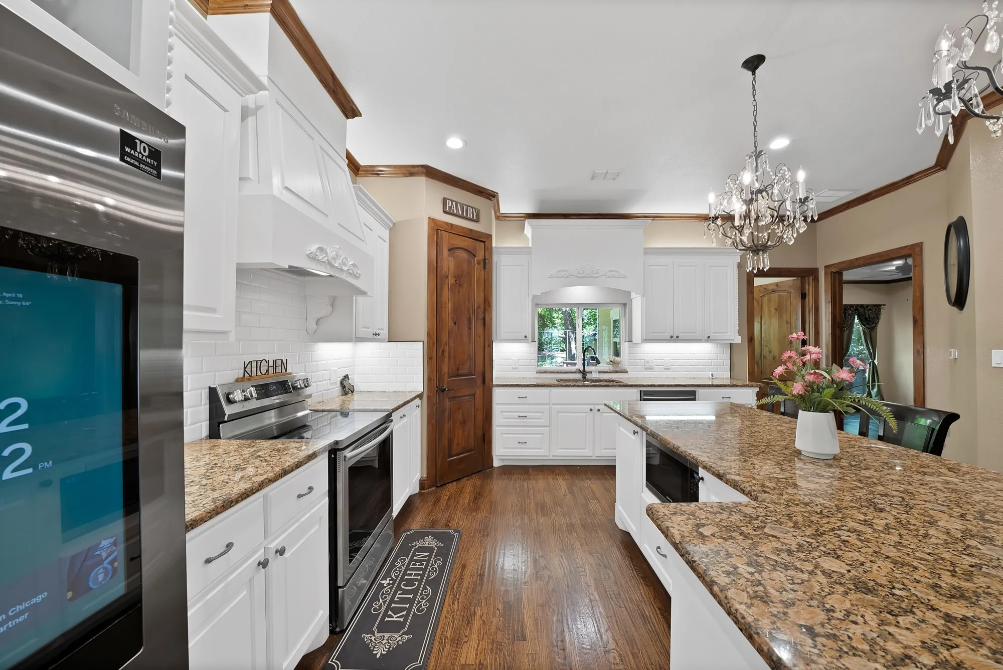 Single Family Residence For Sale in Tarrant County , 4713 Bernice Street, Haltom City, Texas 76117, 4 Bedroom, 3 Bathroom, 2 Garage spaces, 2,501 Sqft, built in 1952, mls#21247366, Real Estate Agent in Haltom City, Homes For Sale in Tarrant county, Homes For Sale in Haltom City, Realtor in Haltom City Texas, Real Estate Brokerage Independent Realty Texas, Luminita Cordes Realtor