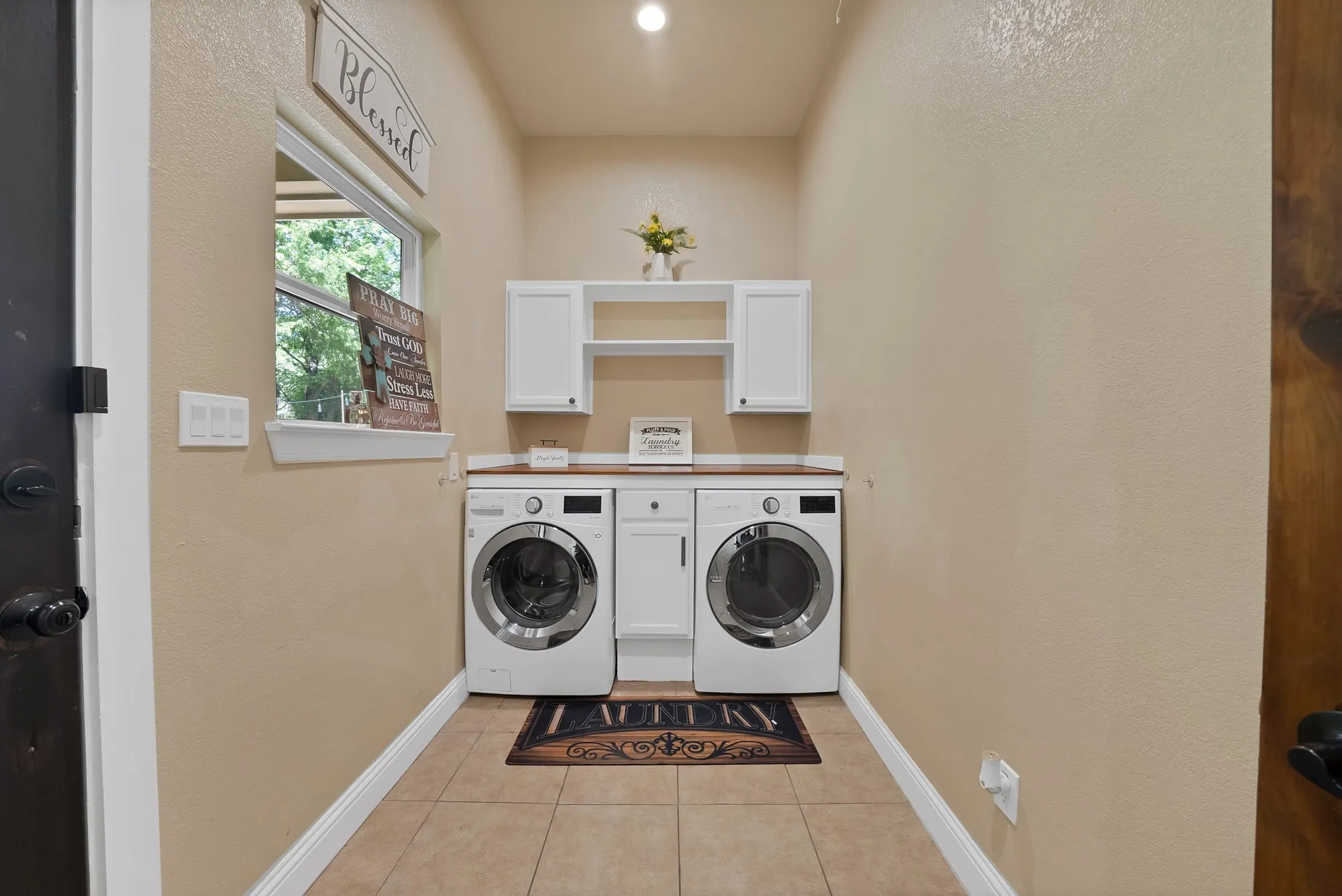 Single Family Residence For Sale in Tarrant County , 4713 Bernice Street, Haltom City, Texas 76117, 4 Bedroom, 3 Bathroom, 2 Garage spaces, 2,501 Sqft, built in 1952, mls#21247366, Real Estate Agent in Haltom City, Homes For Sale in Tarrant county, Homes For Sale in Haltom City, Realtor in Haltom City Texas, Real Estate Brokerage Independent Realty Texas, Luminita Cordes Realtor