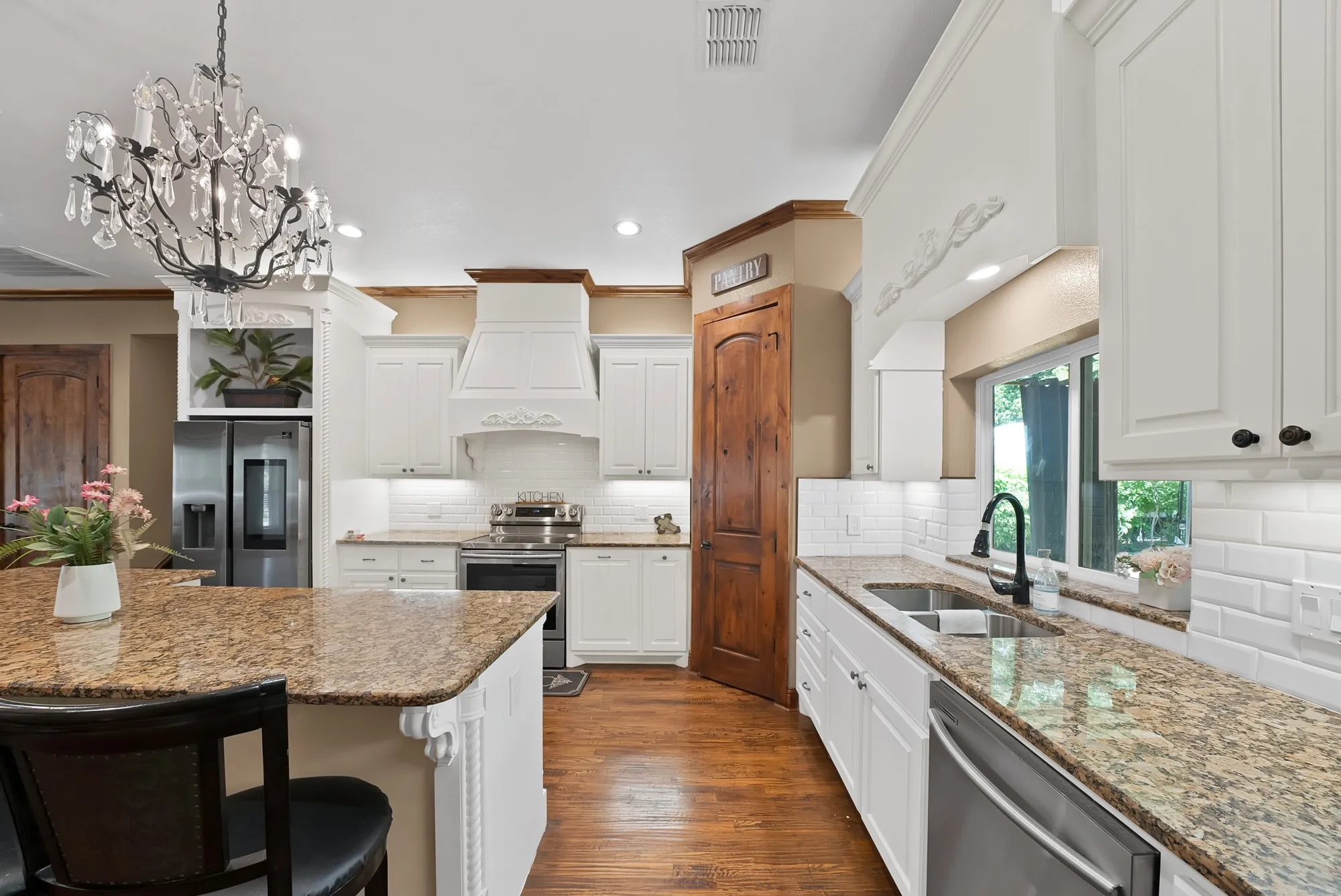 Single Family Residence For Sale in Tarrant County , 4713 Bernice Street, Haltom City, Texas 76117, 4 Bedroom, 3 Bathroom, 2 Garage spaces, 2,501 Sqft, built in 1952, mls#21247366, Real Estate Agent in Haltom City, Homes For Sale in Tarrant county, Homes For Sale in Haltom City, Realtor in Haltom City Texas, Real Estate Brokerage Independent Realty Texas, Luminita Cordes Realtor