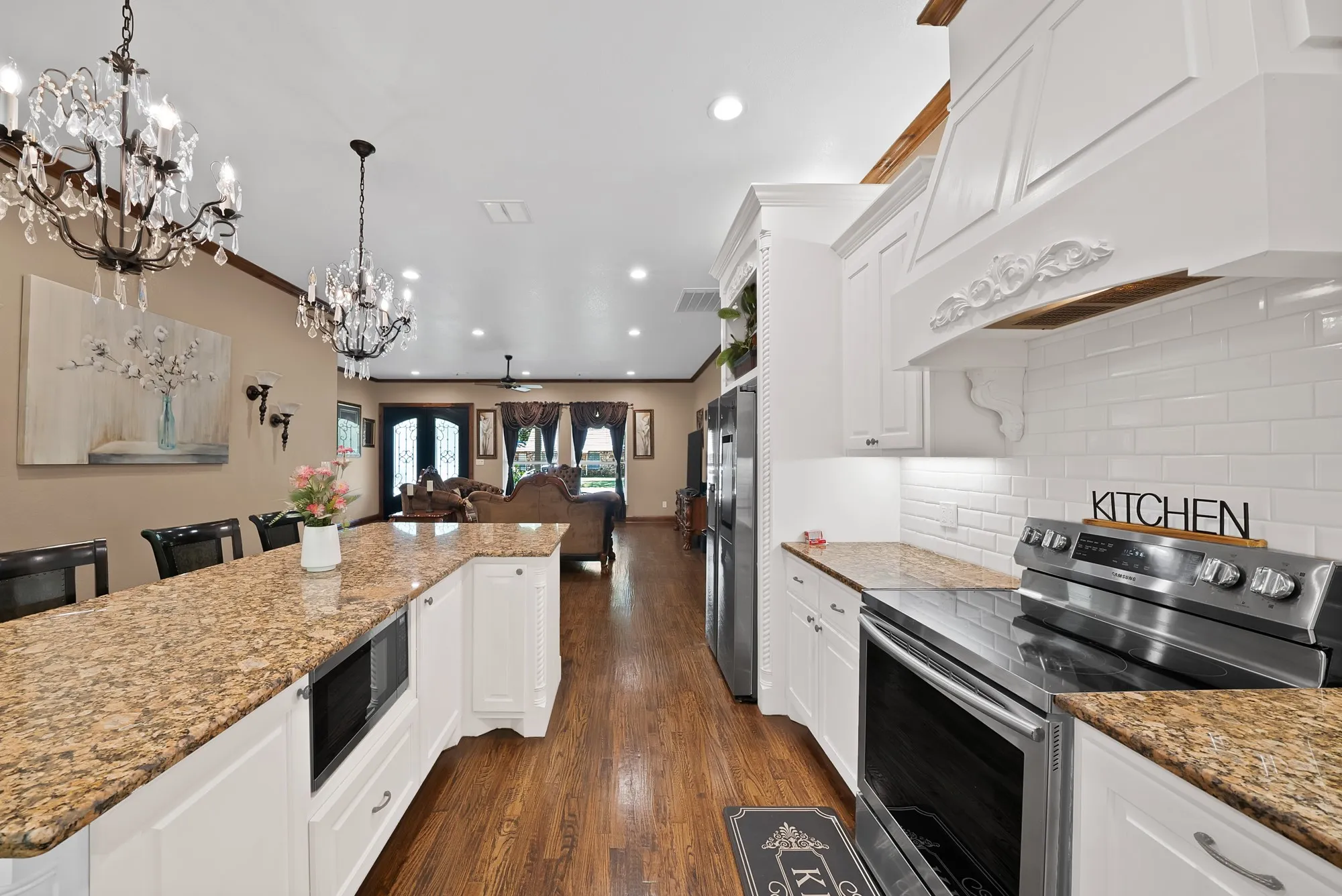 Single Family Residence For Sale in Tarrant County , 4713 Bernice Street, Haltom City, Texas 76117, 4 Bedroom, 3 Bathroom, 2 Garage spaces, 2,501 Sqft, built in 1952, mls#21247366, Real Estate Agent in Haltom City, Homes For Sale in Tarrant county, Homes For Sale in Haltom City, Realtor in Haltom City Texas, Real Estate Brokerage Independent Realty Texas, Luminita Cordes Realtor