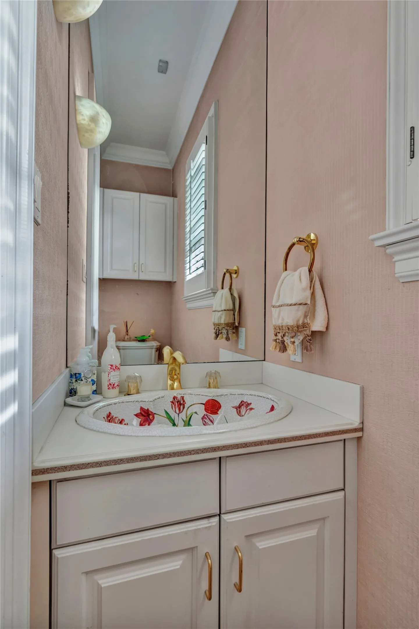 Single Family Residence For Sale in Tarrant County , 4733 Harley Avenue, Fort Worth, Texas 76107, 3 Bedroom, 5 Bathroom, 3 Garage spaces, 4,783 Sqft, built in 1993, mls#21248027, Real Estate Agent in Fort Worth, Homes For Sale in Tarrant county, Homes For Sale in Fort Worth, Realtor in Fort Worth Texas, Real Estate Brokerage Independent Realty Texas, Luminita Cordes Realtor