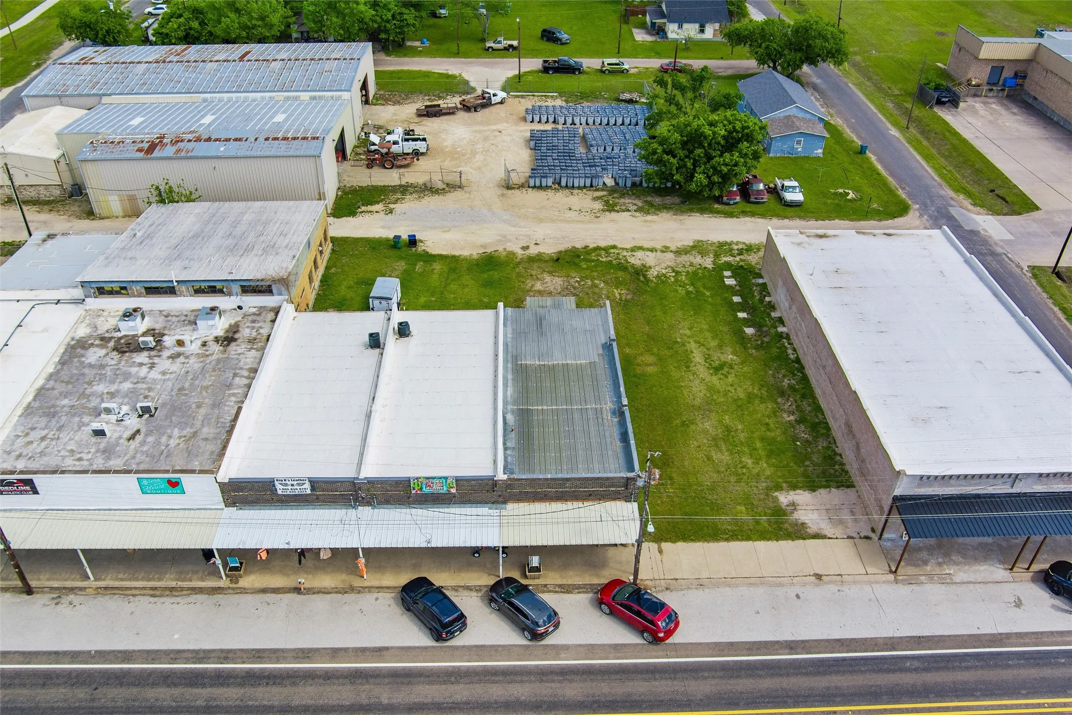 Business For Sale in Ellis County , 211-213 Main Street, Maypearl, Texas 76064, 0, 0, Garage spaces, 0 Sqft, built in 1920, Preowned, mls#21246800, Real Estate Agent in Maypearl, Homes For Sale in Ellis county, Homes For Sale in Maypearl, Realtor in Maypearl Texas, Real Estate Brokerage Independent Realty Texas, Luminita Cordes Realtor